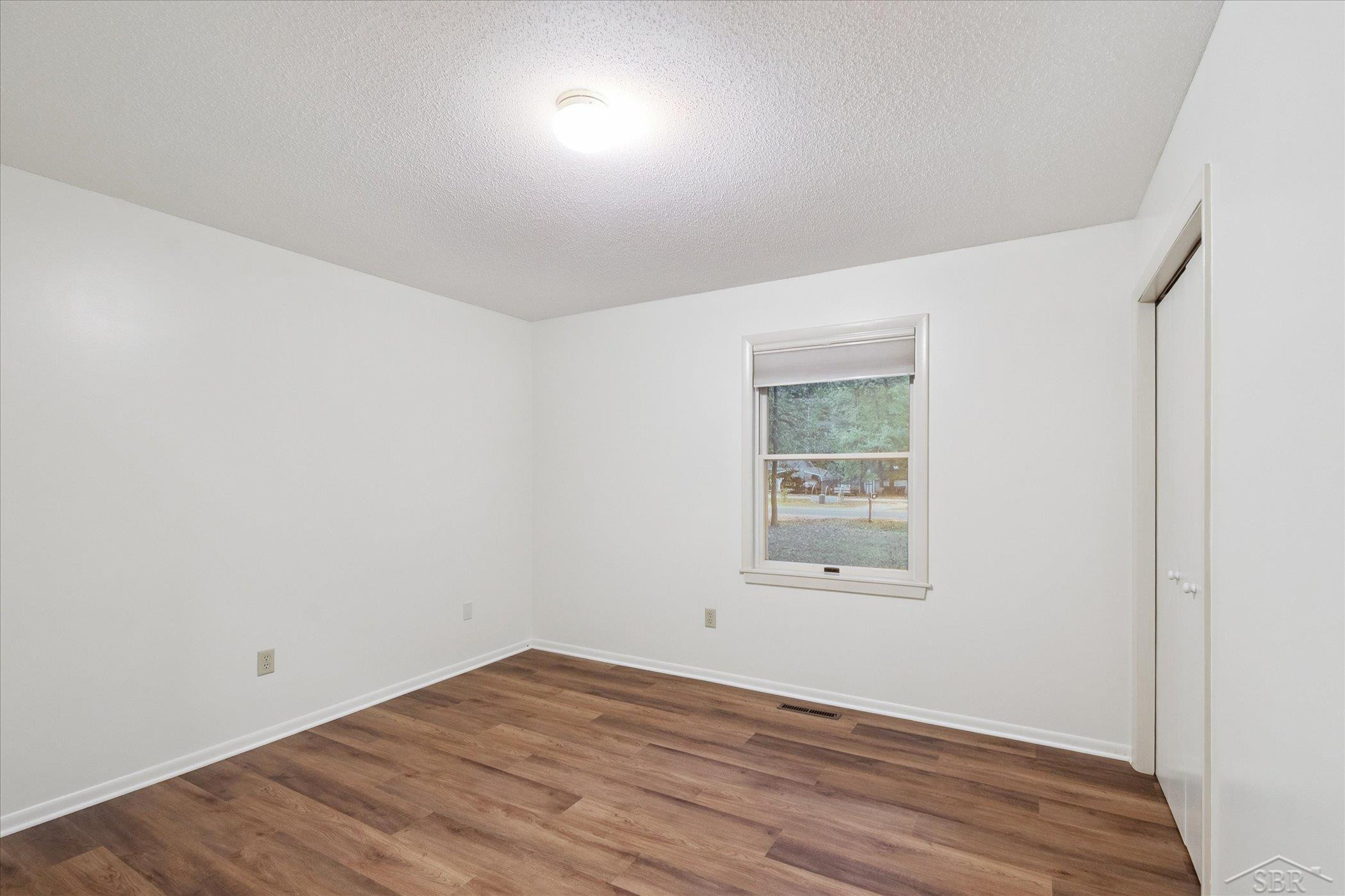 769 W Maplecrest Drive, Sanford, MI 48657 — Photo 9