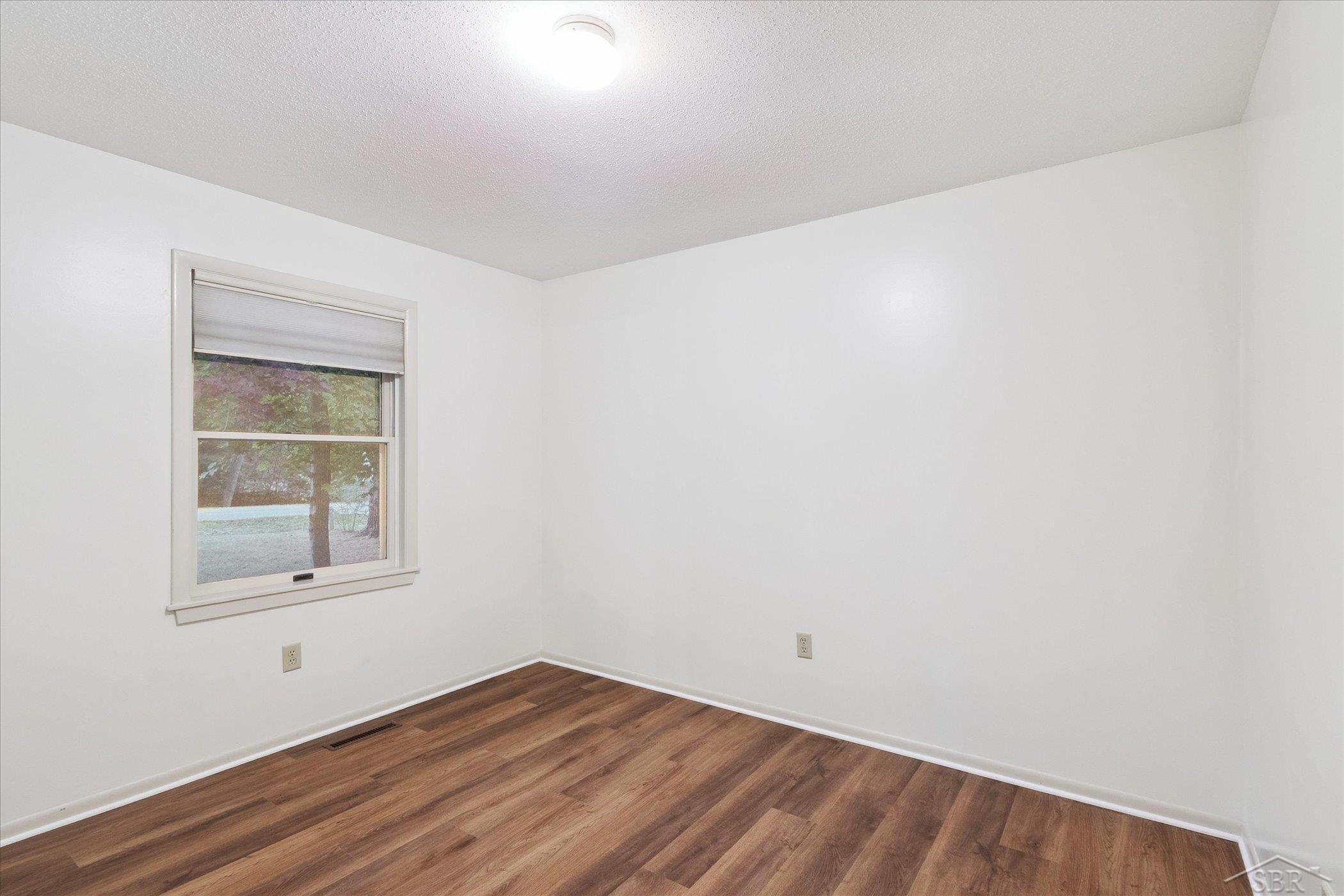 769 W Maplecrest Drive, Sanford, MI 48657 — Photo 11