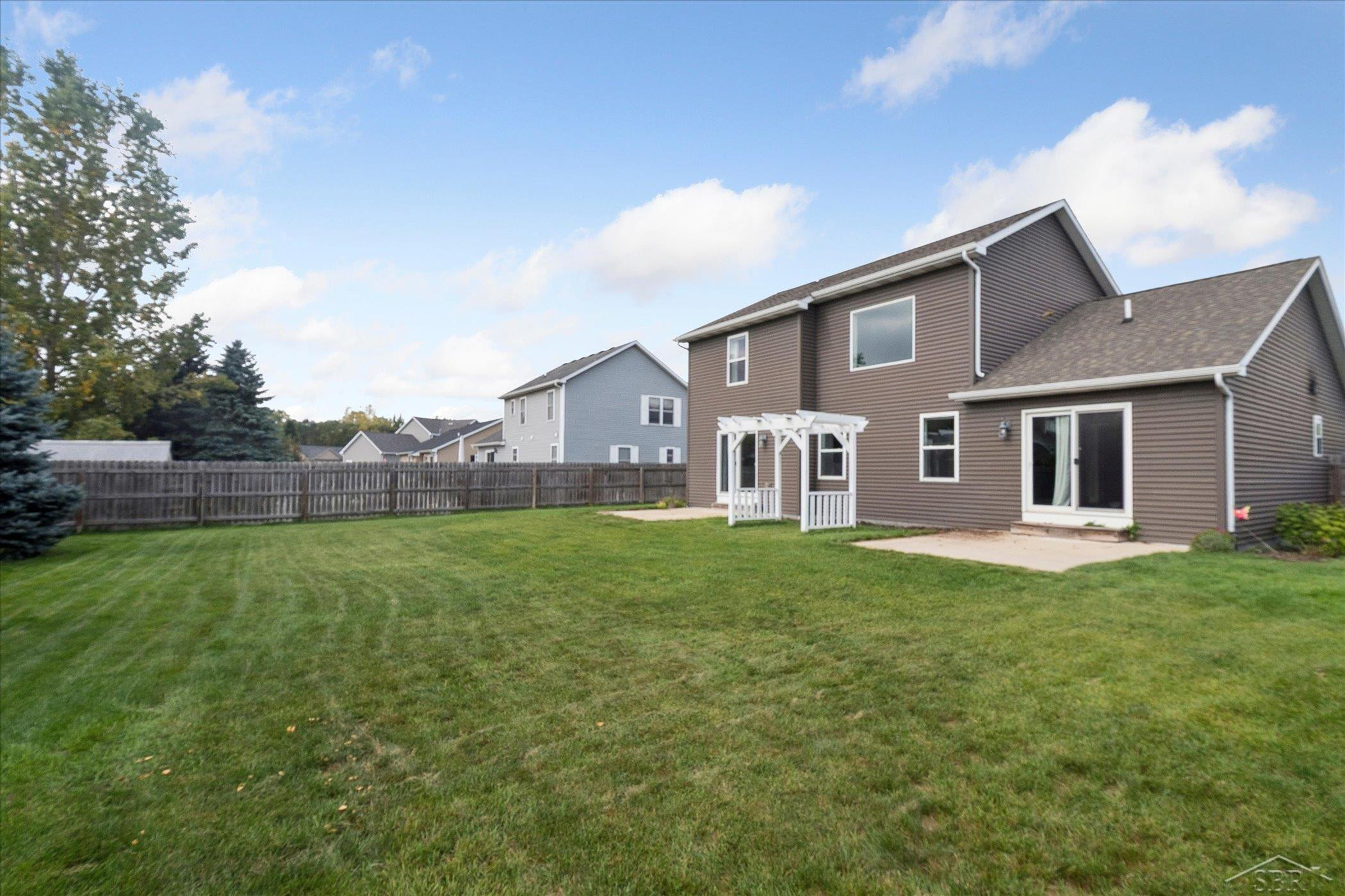 2011 Prairie Point Drive, Auburn, MI 48611 — Photo 32
