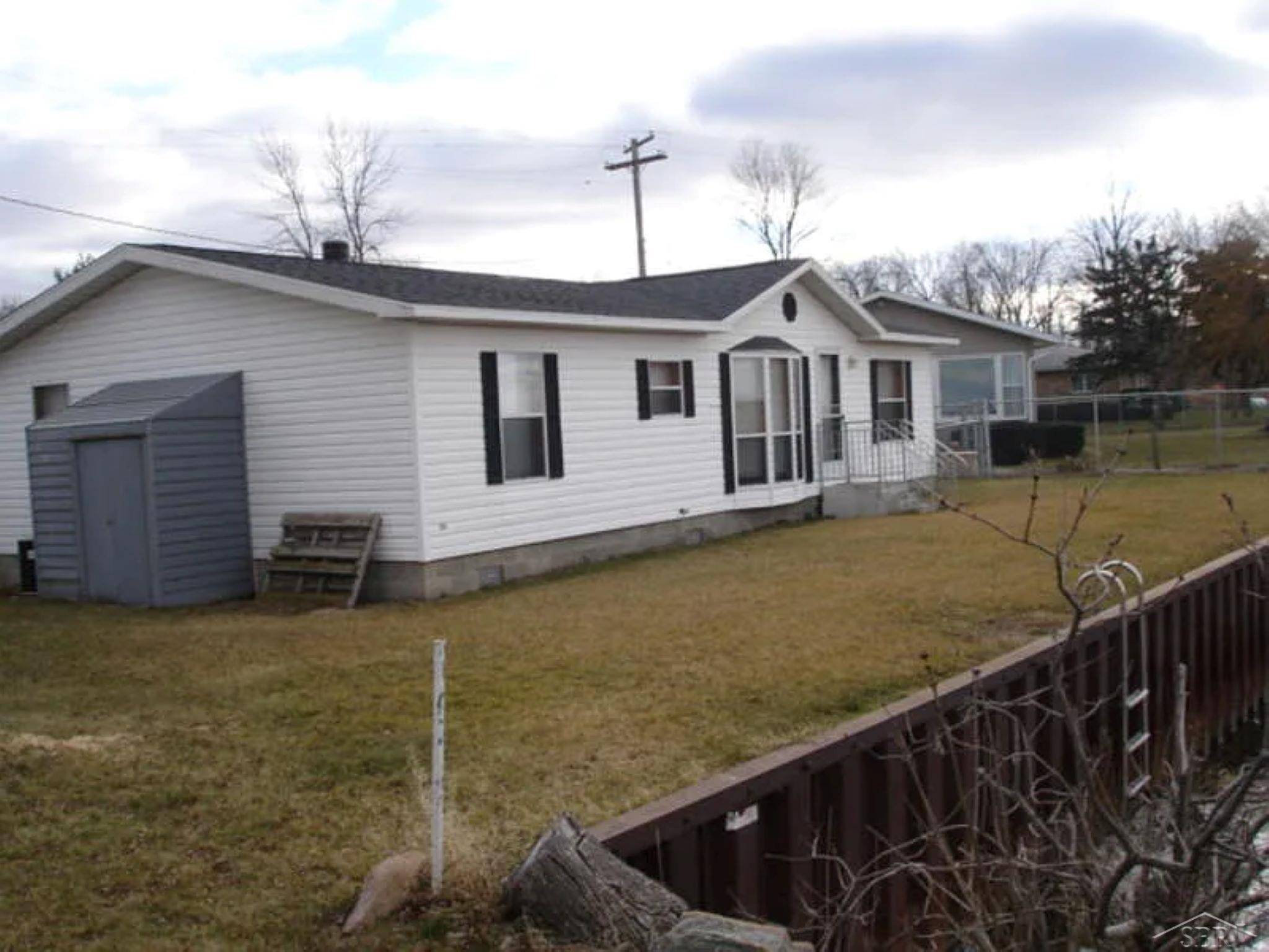 6861 Debralyn Drive, Unionville, MI 48767 — front exterior