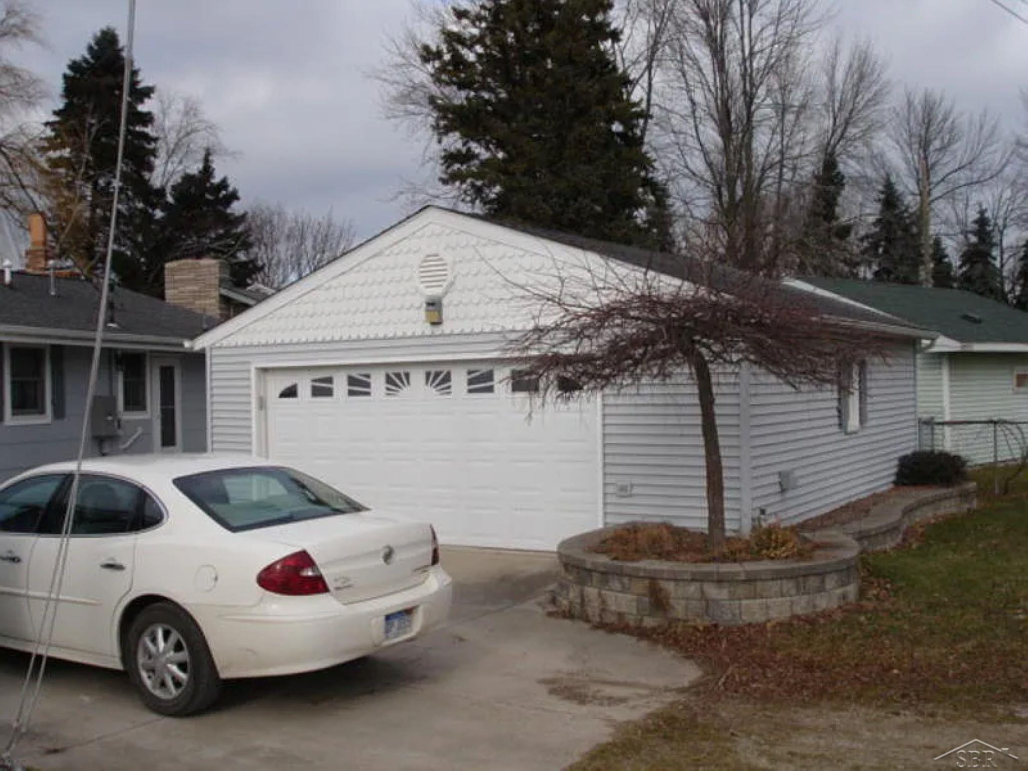 6861 Debralyn Drive, Unionville, MI 48767 — Photo 3