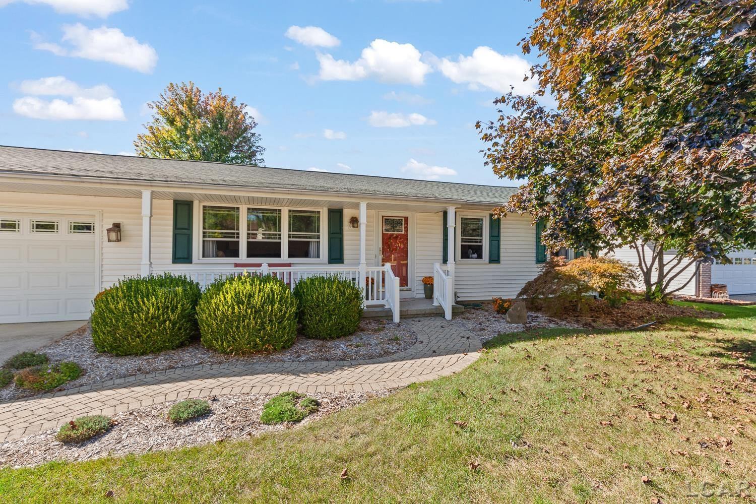 609 Pequot Way Street, Tecumseh, MI 49286 — Photo 2