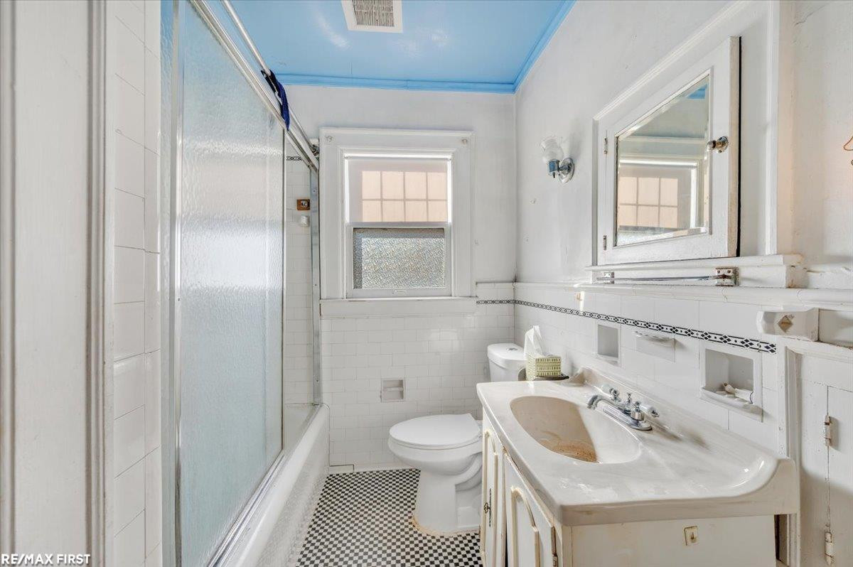 5016 Seneca Street, Detroit, MI 48213 — Photo 17