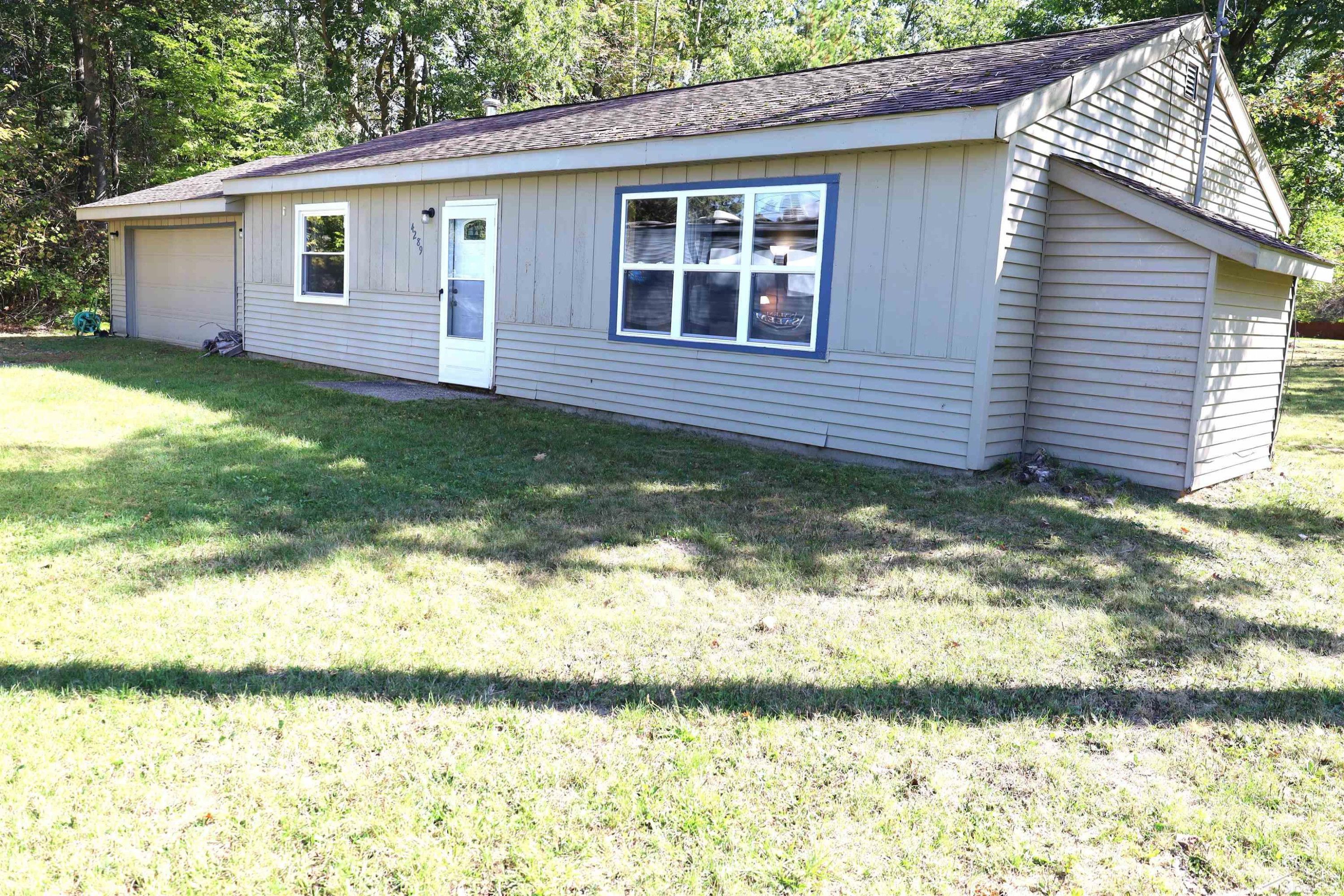 4289 Chappel Drive, Gladwin, MI 48624 — front exterior