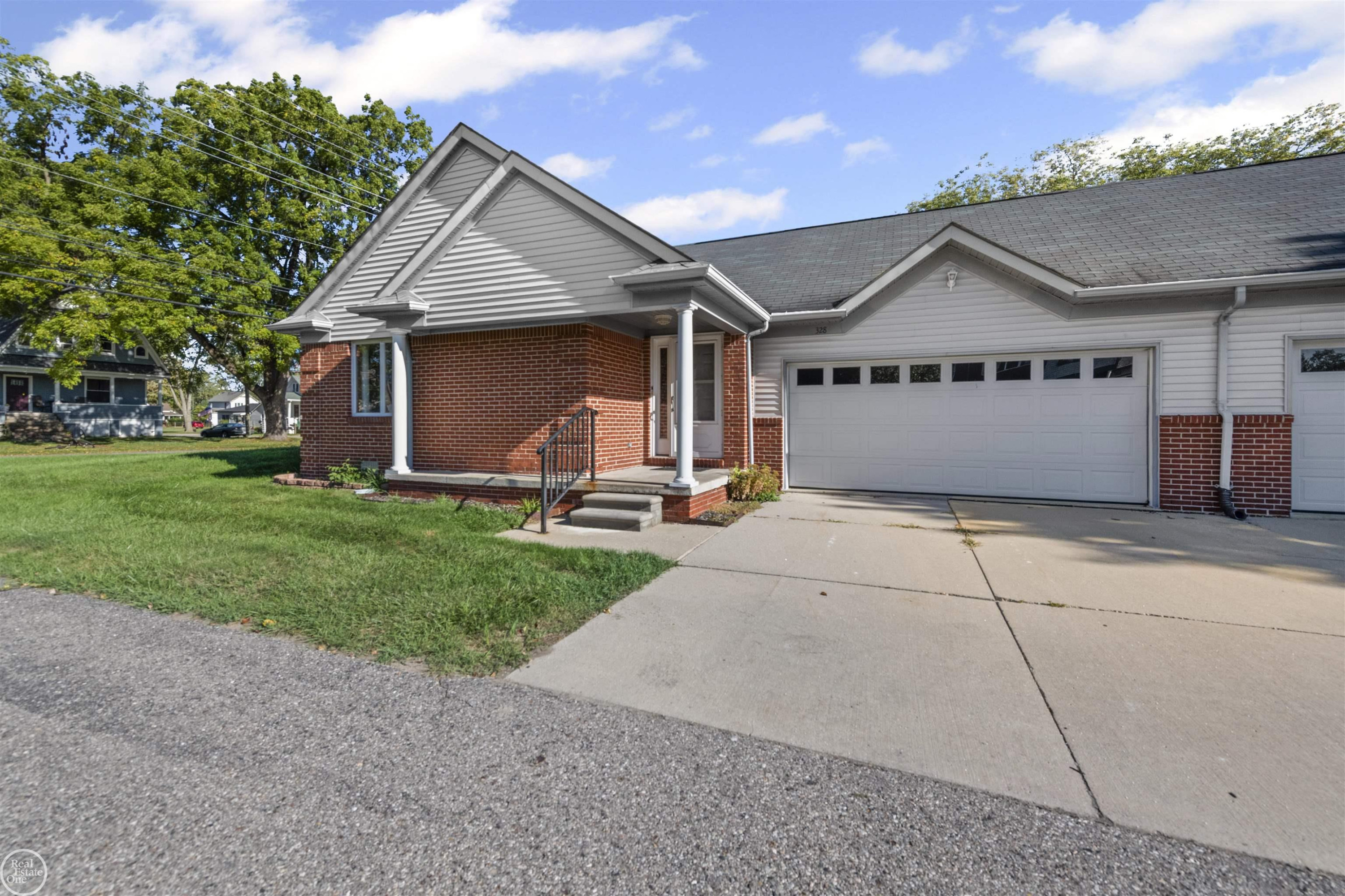 328 Heritage Way, Algonac, MI 48001 — Photo 2