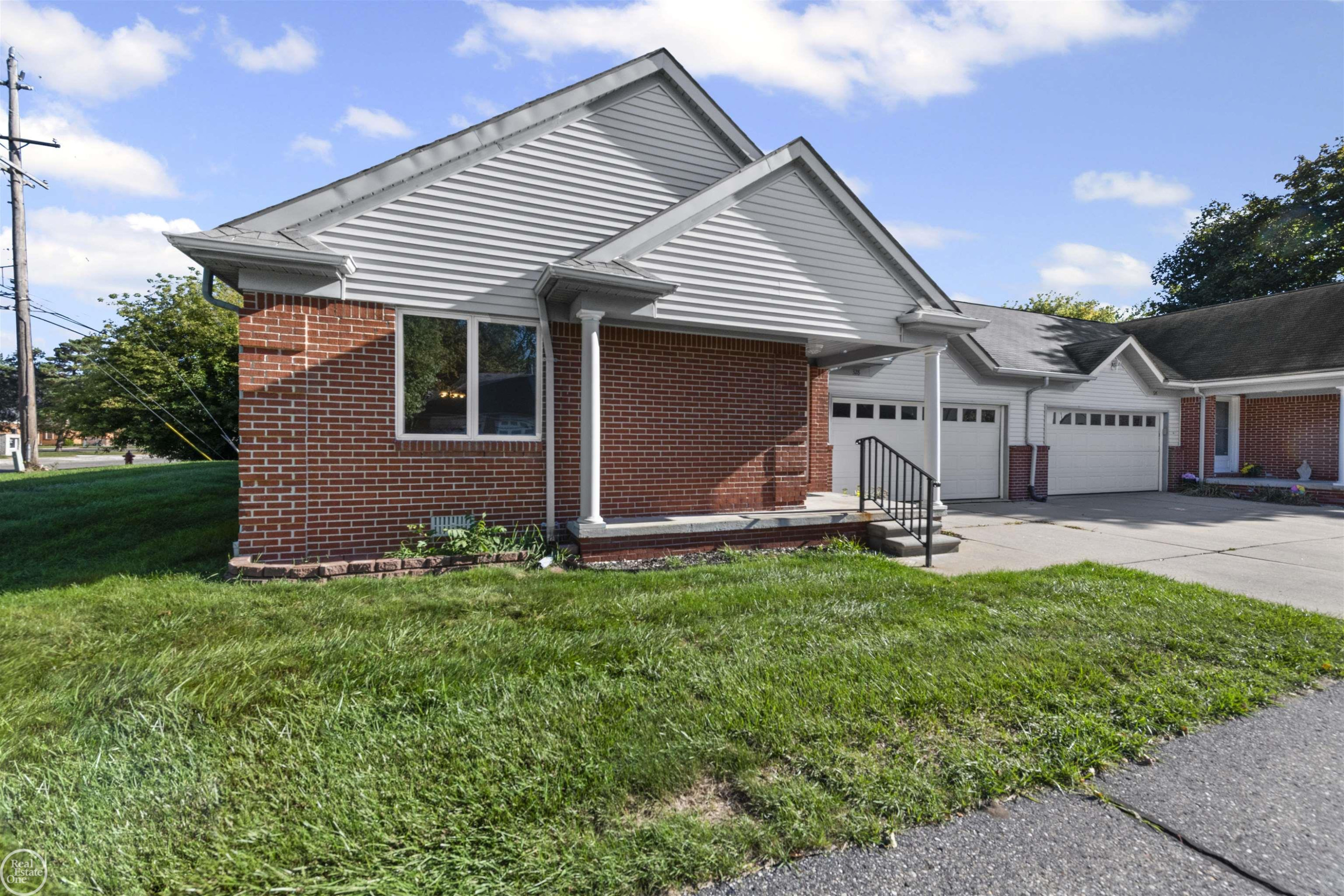 328 Heritage Way, Algonac, MI 48001 — Photo 3
