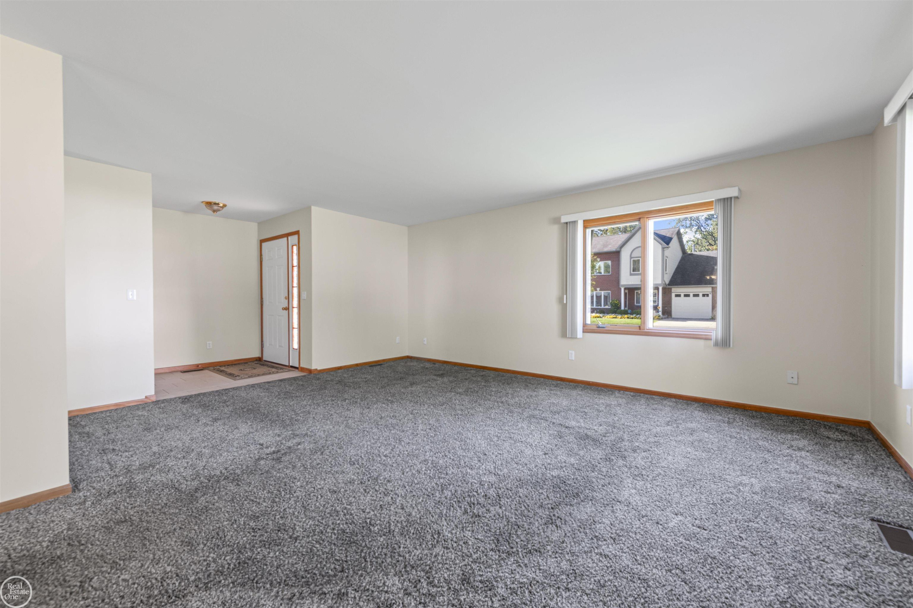 328 Heritage Way, Algonac, MI 48001 — Photo 5