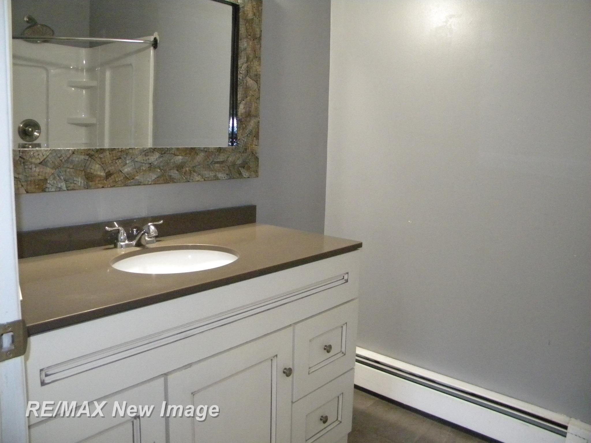 667 E Whitethorn Drive, Midland, MI 48640 — Photo 13