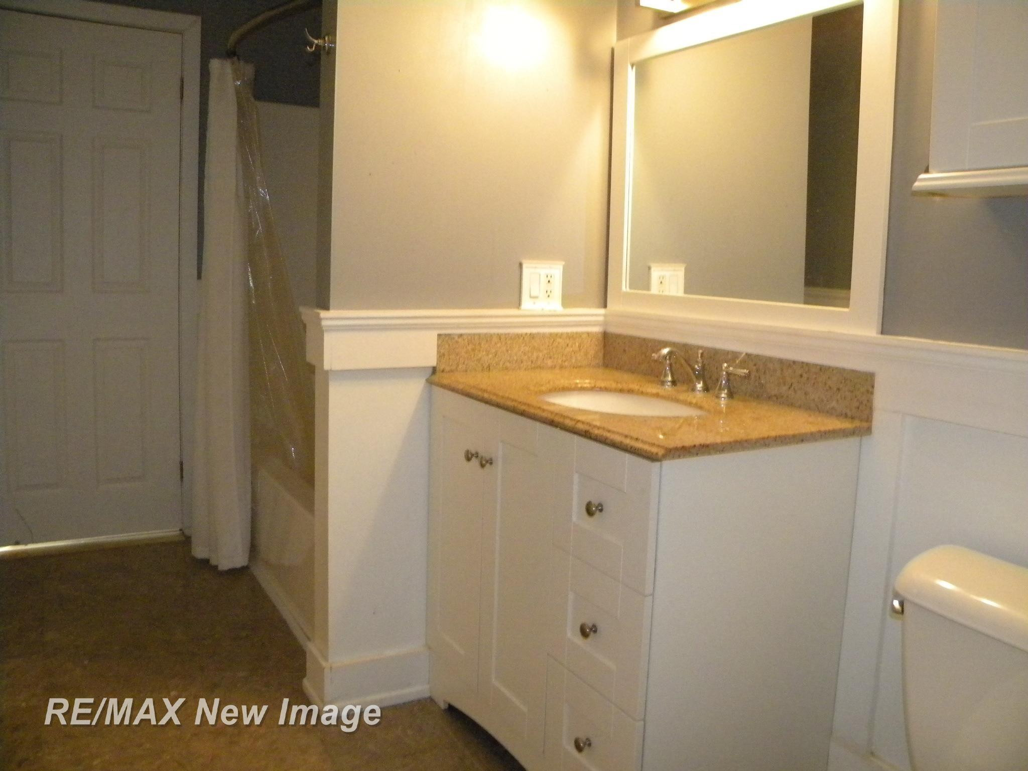667 E Whitethorn Drive, Midland, MI 48640 — Photo 16