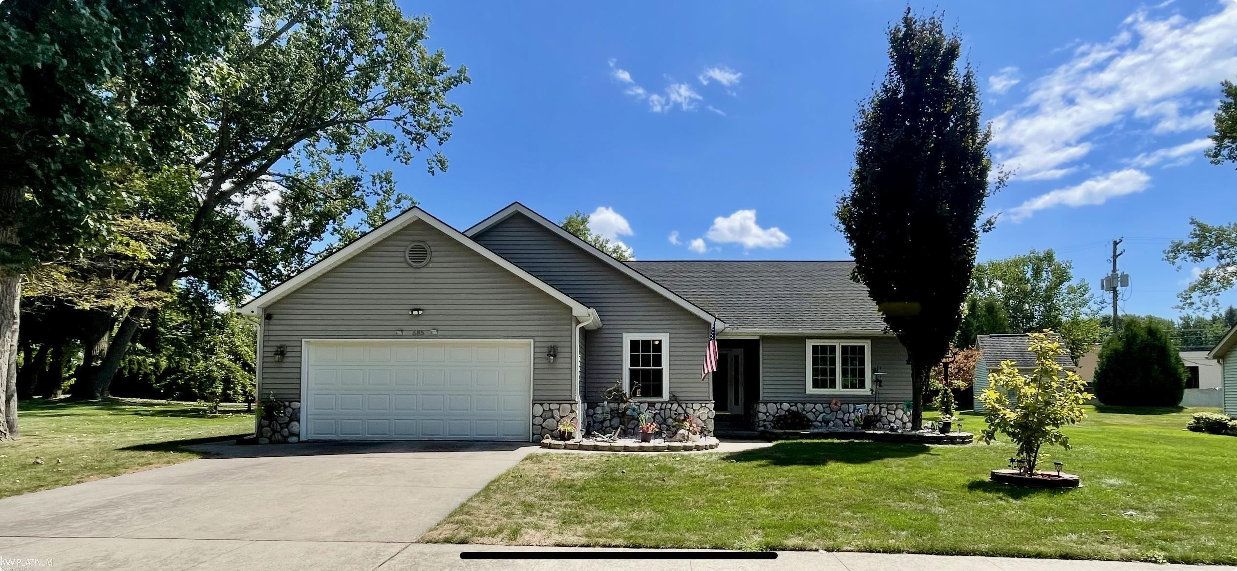 685 Townsend Court, Algonac, MI 48001 — front exterior