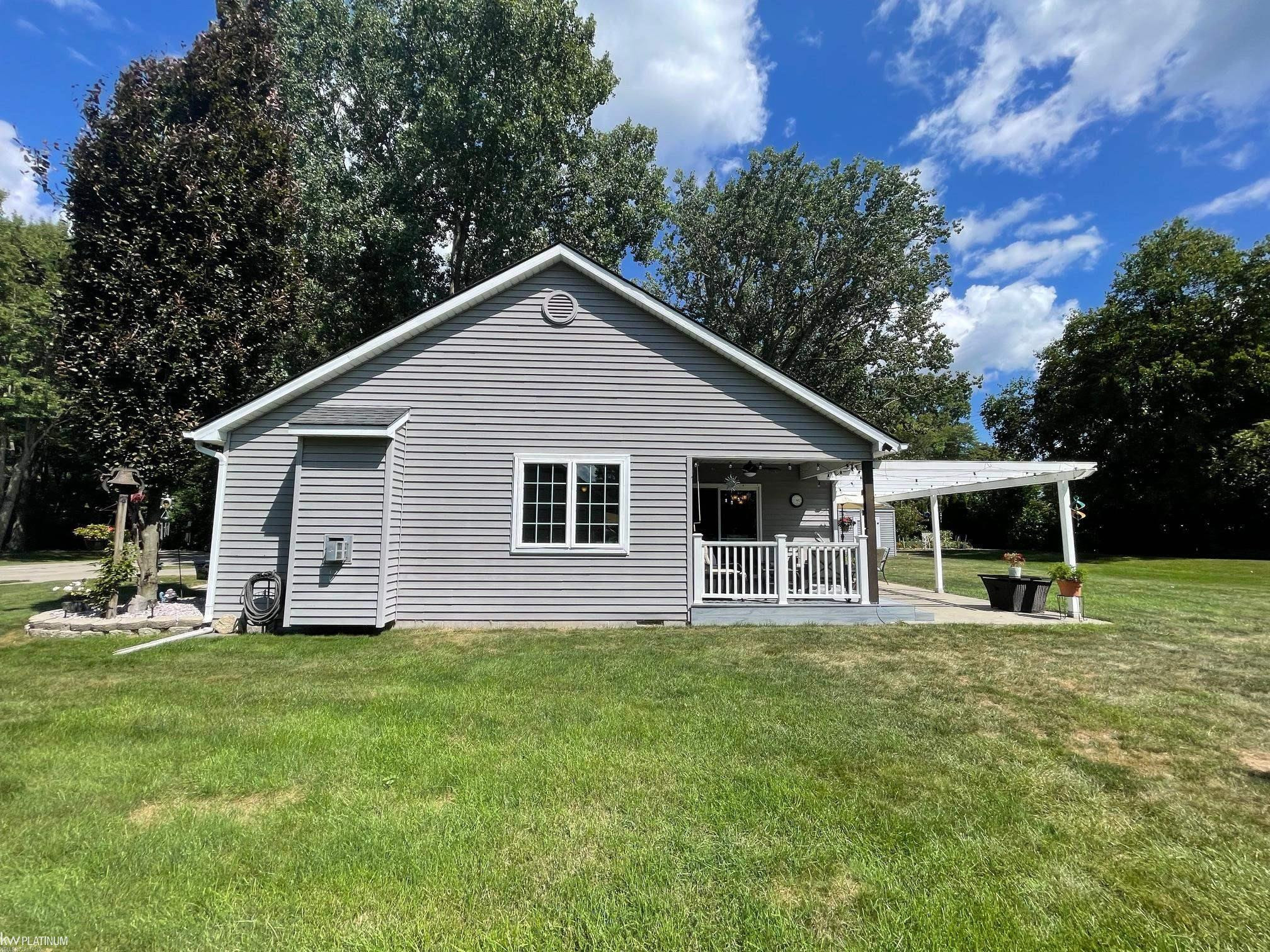 685 Townsend Court, Algonac, MI 48001 — Photo 4