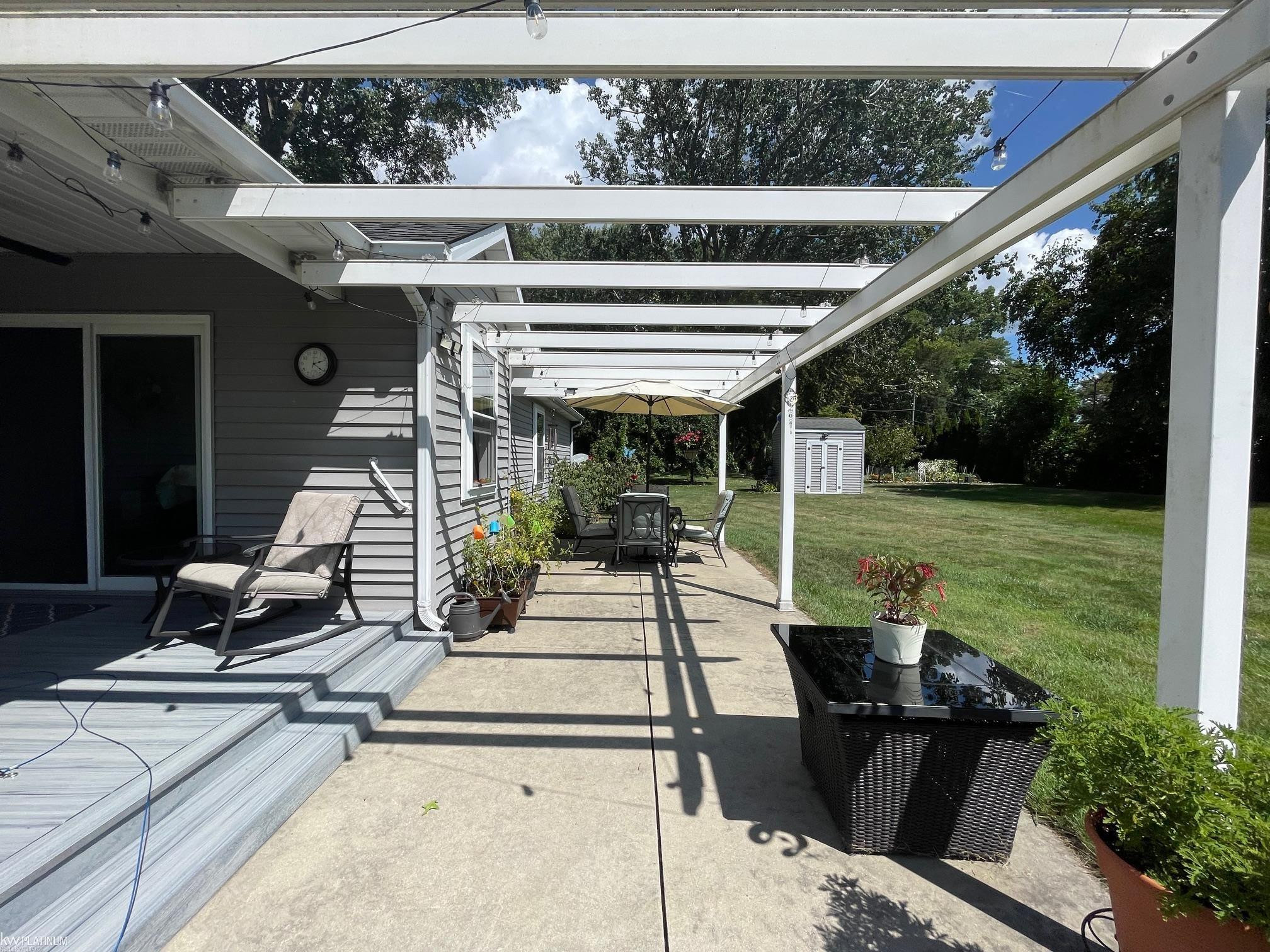 685 Townsend Court, Algonac, MI 48001 — Photo 12