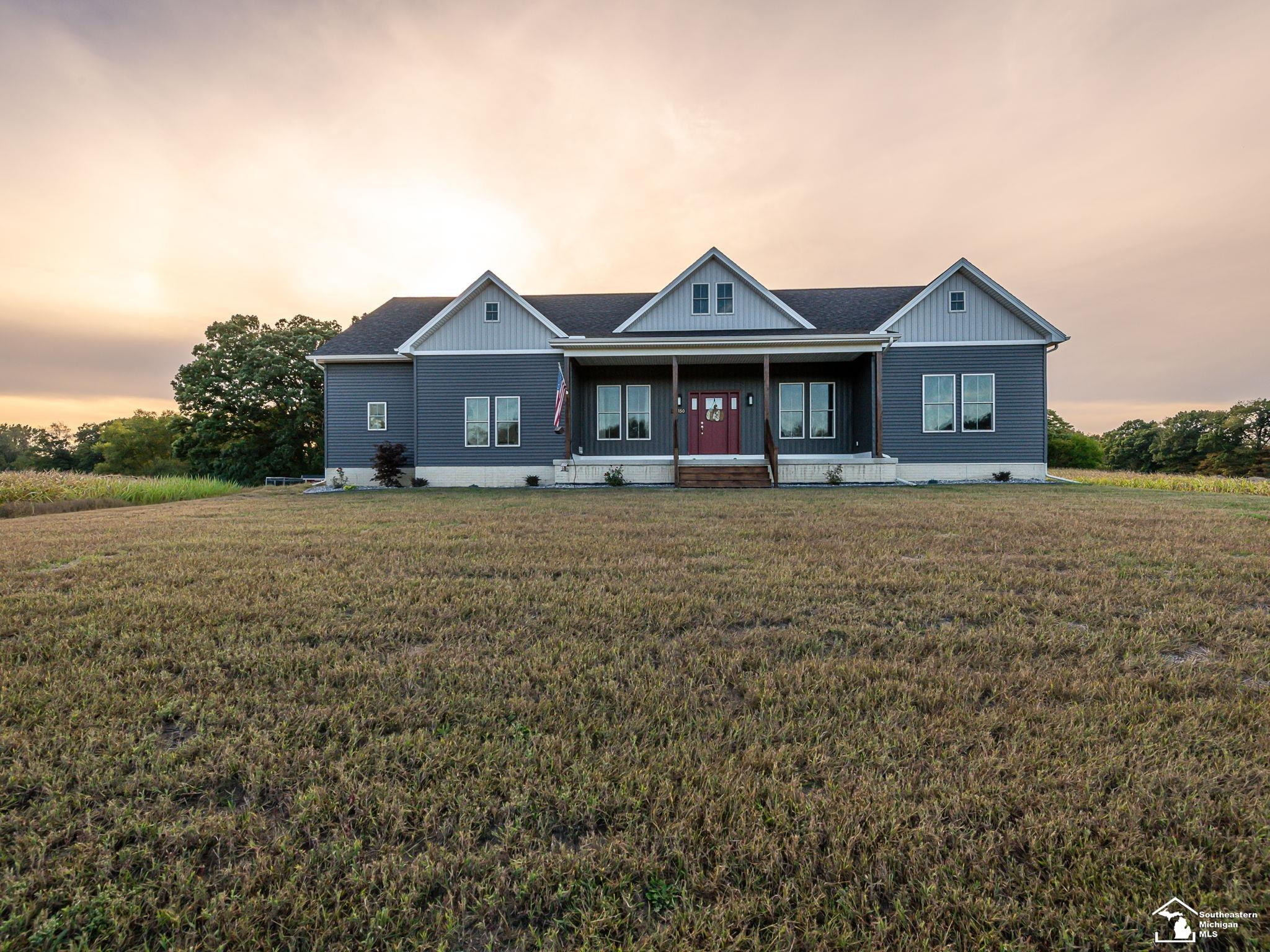 5150 Wells Road, Petersburg, MI 49270 — front exterior