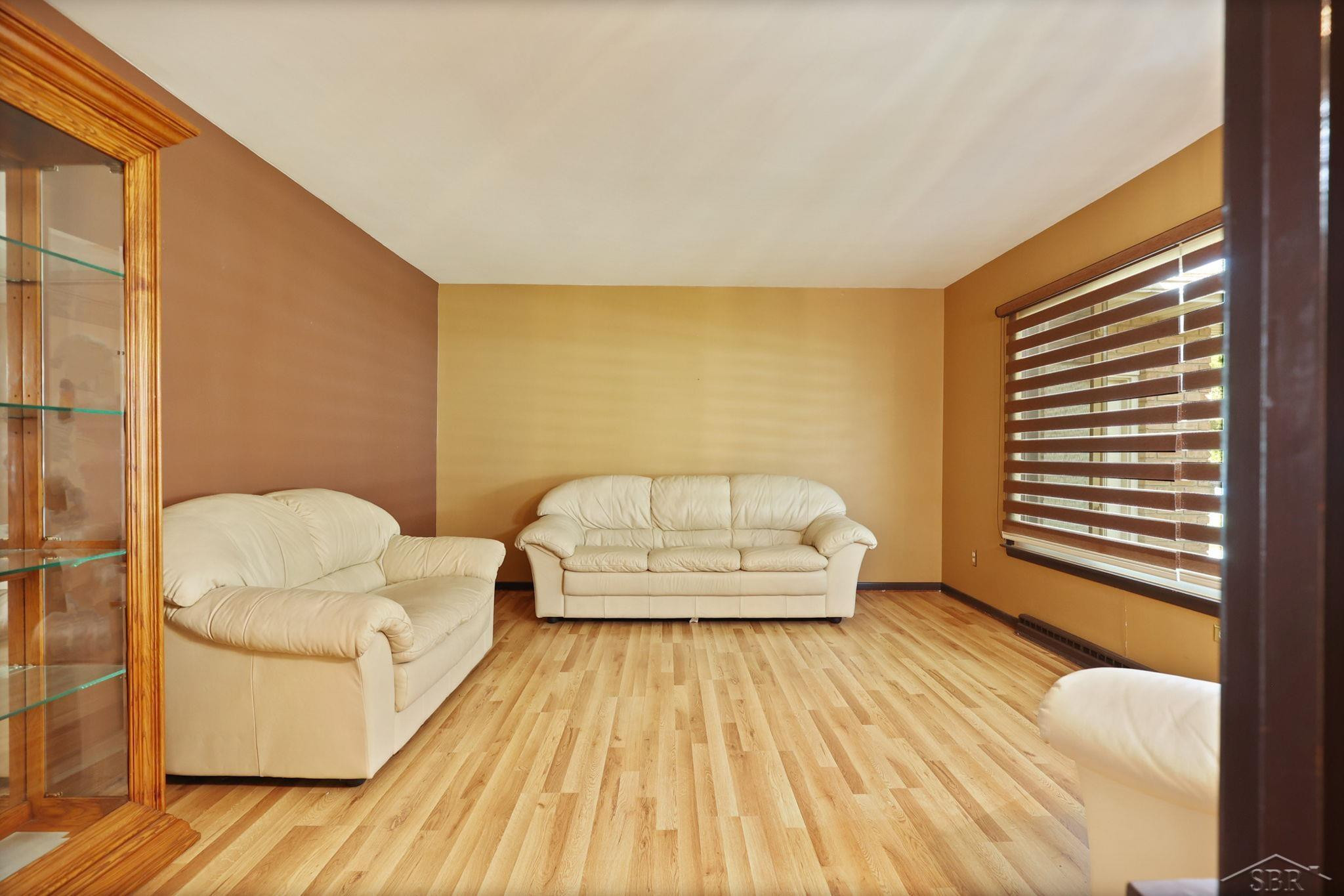 3565 E Diamondale Drive, Saginaw, MI 48601 — Photo 4