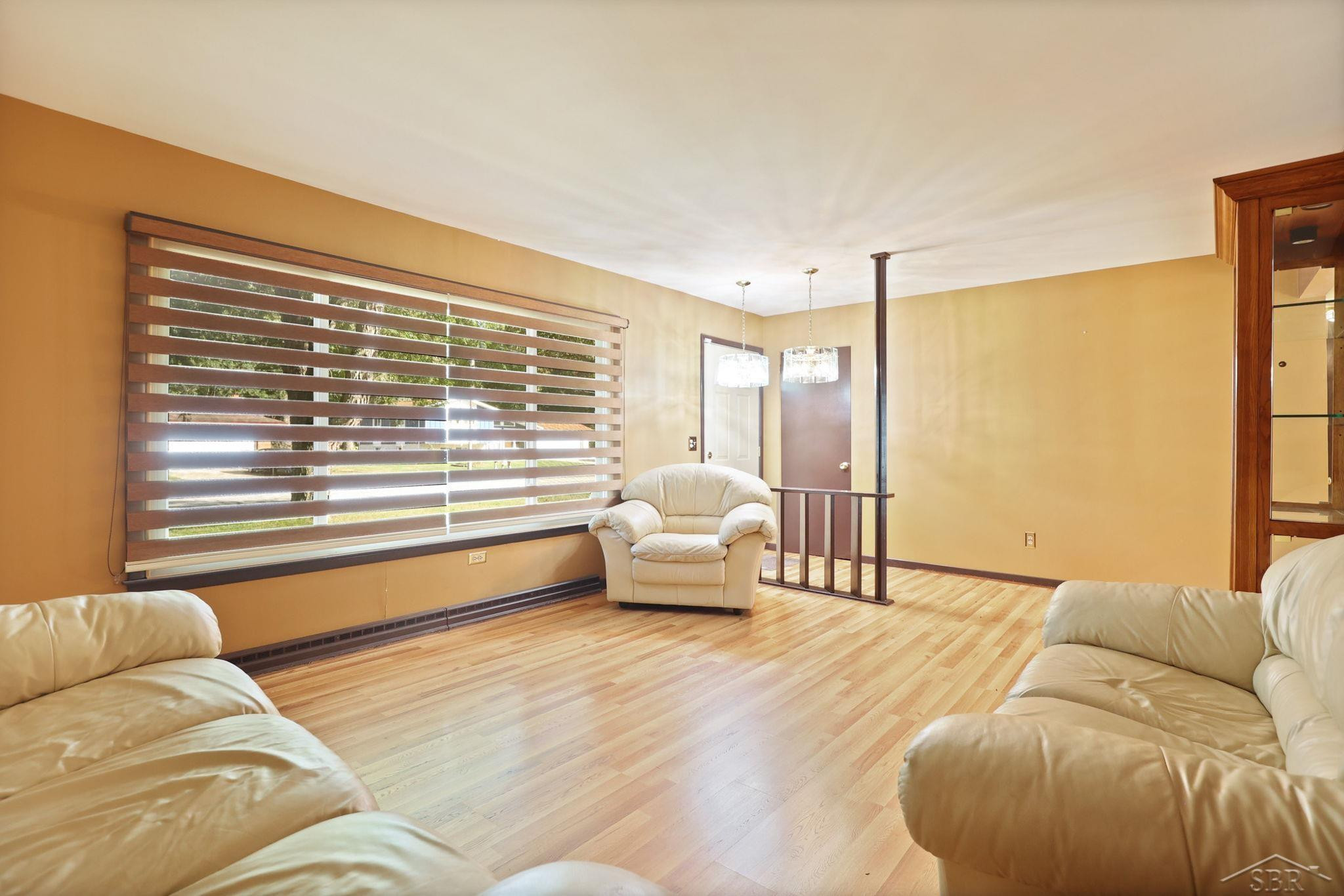 3565 E Diamondale Drive, Saginaw, MI 48601 — Photo 5