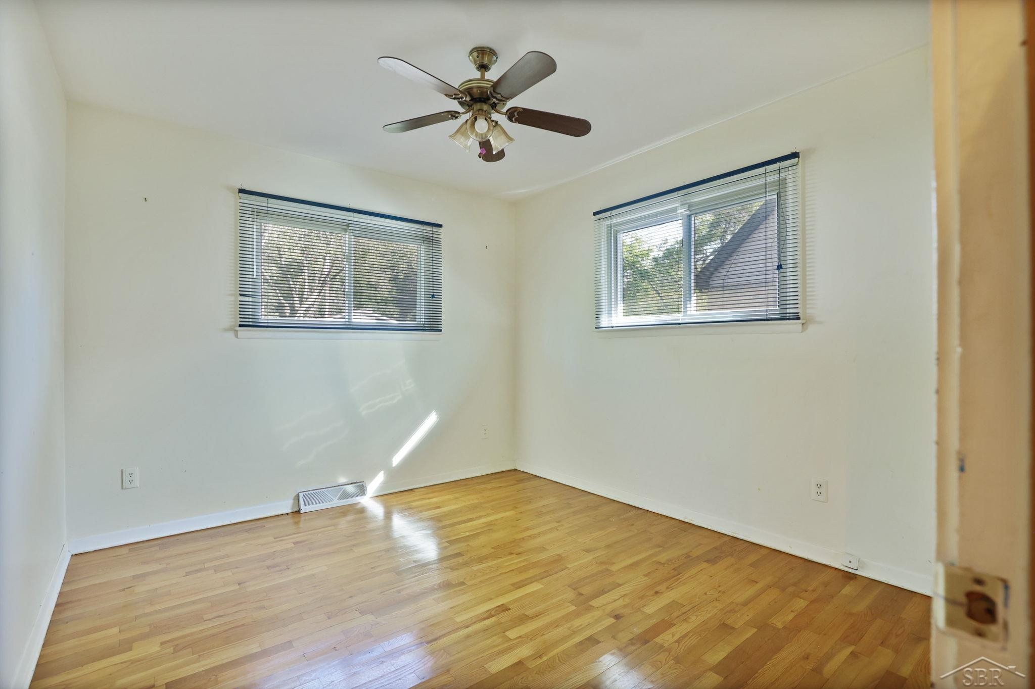 3565 E Diamondale Drive, Saginaw, MI 48601 — Photo 18