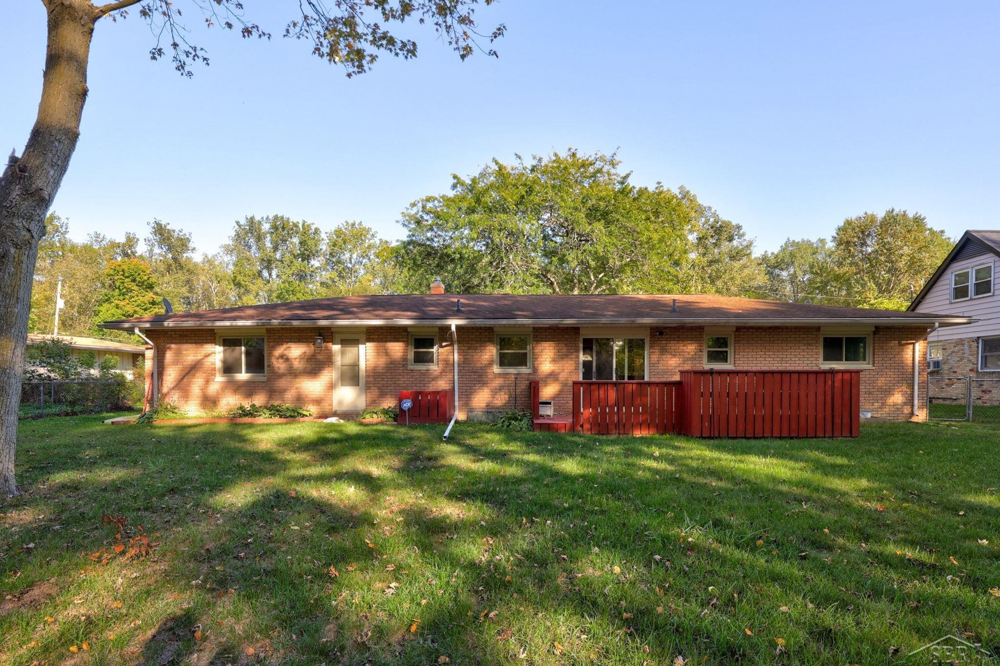 3565 E Diamondale Drive, Saginaw, MI 48601 — Photo 24