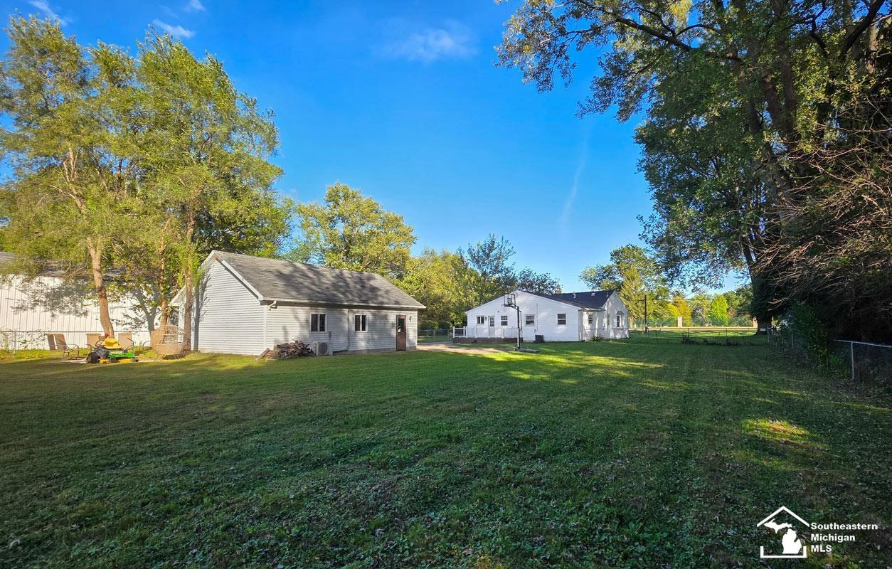 13171 S Dixie Highway, La Salle, MI — Photo 24