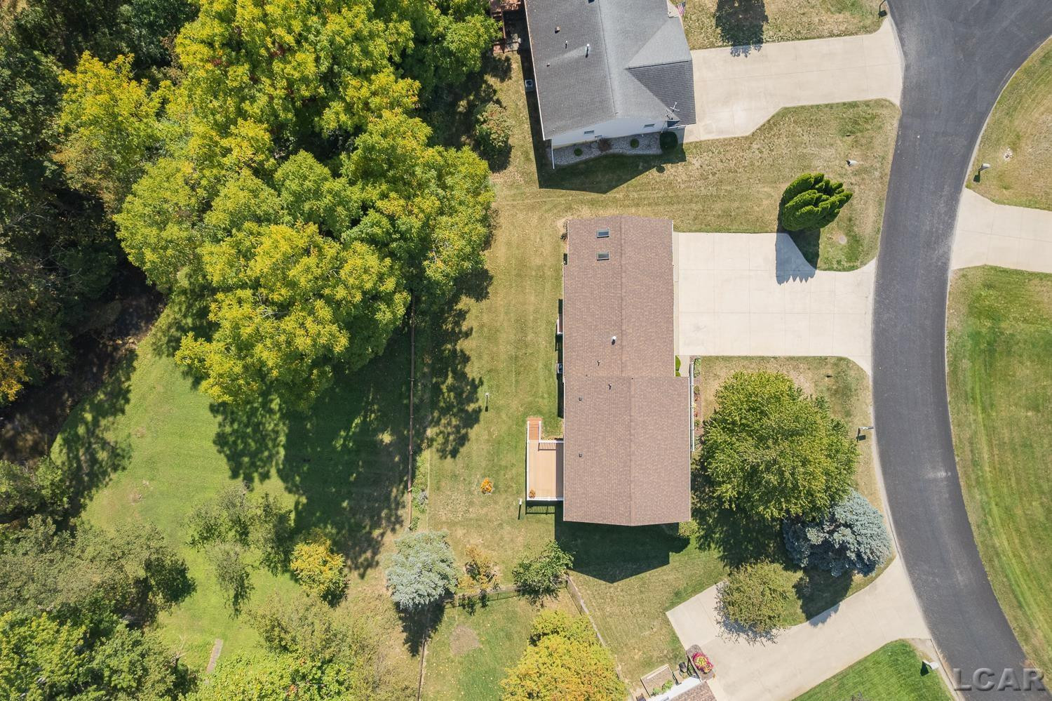 2306 WOODLAWN Lane, Adrian, MI 49221 — Photo 42