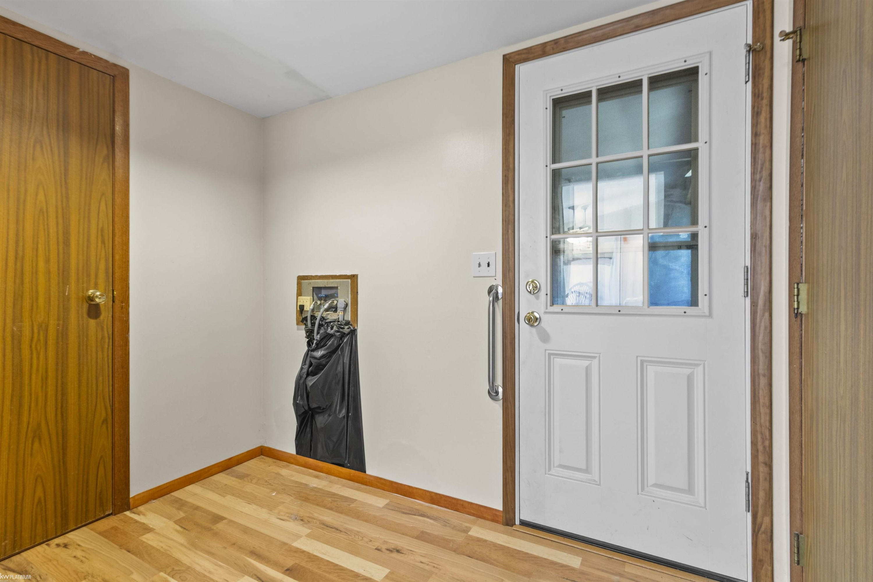 8135 State Road, Lakeport, MI 48059 — Photo 16