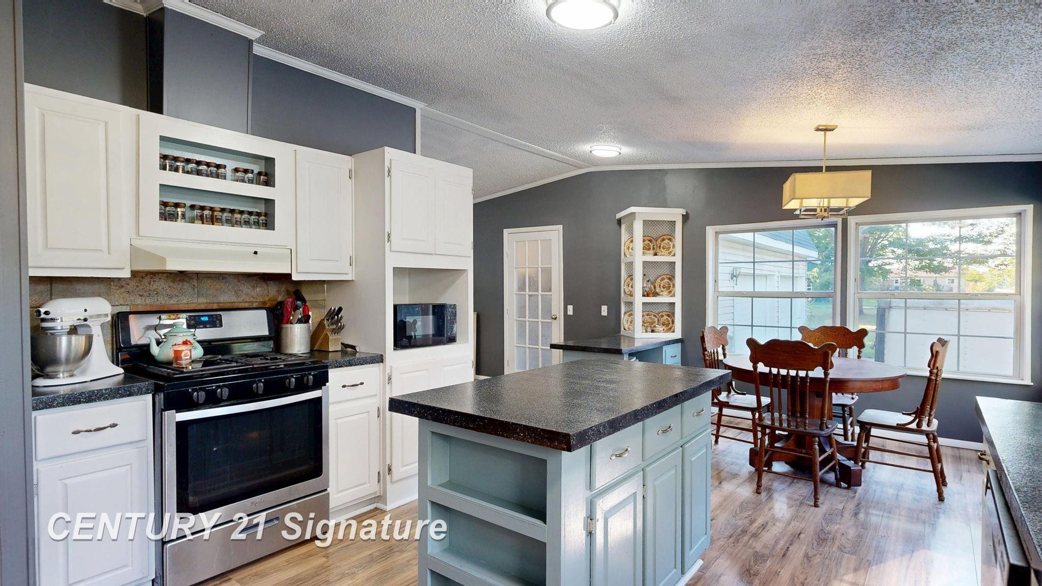 6487 Troland Court, Flushing, MI 48433 — Photo 3