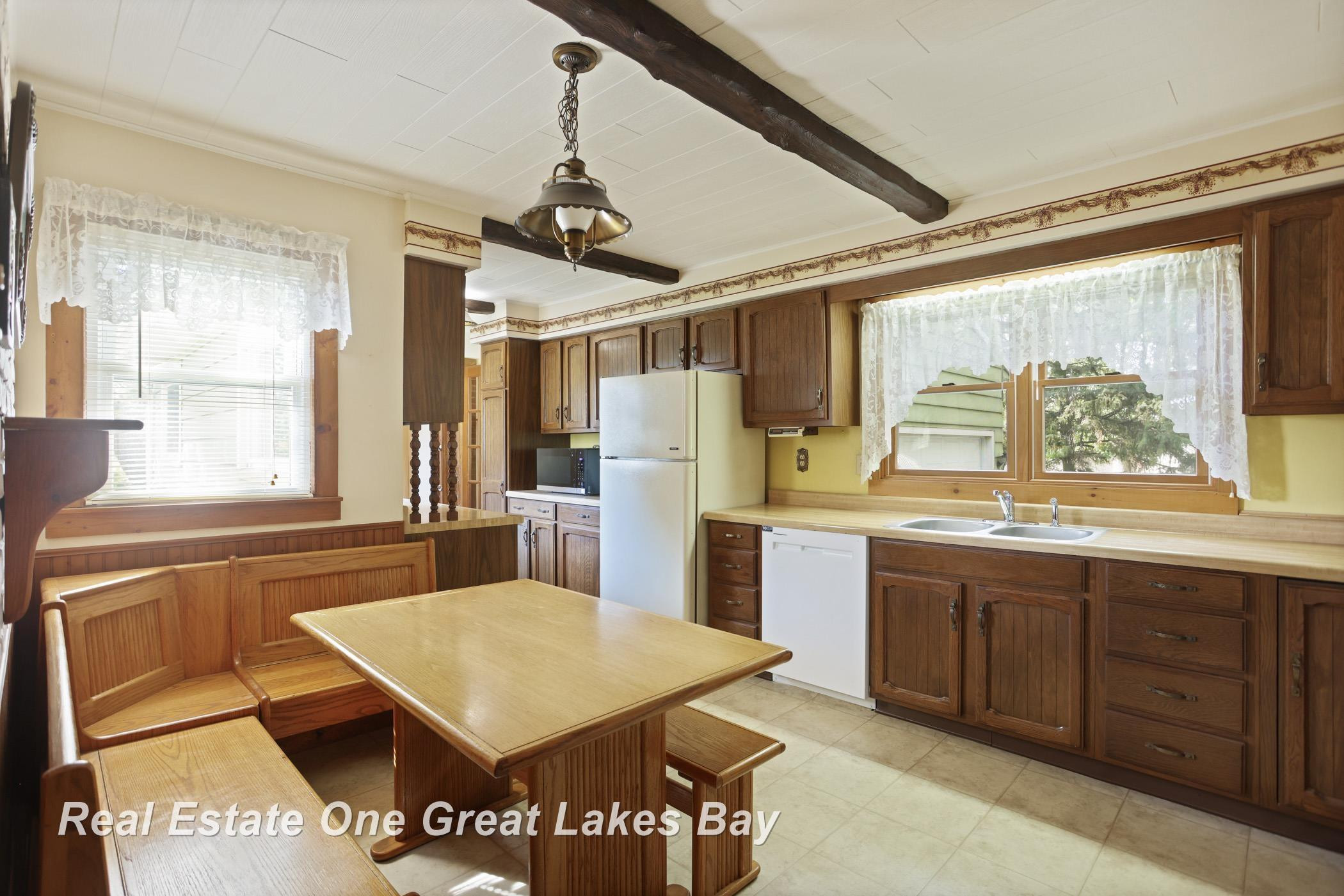 1891 W Moore Road, Saginaw, MI 48601 — Photo 11