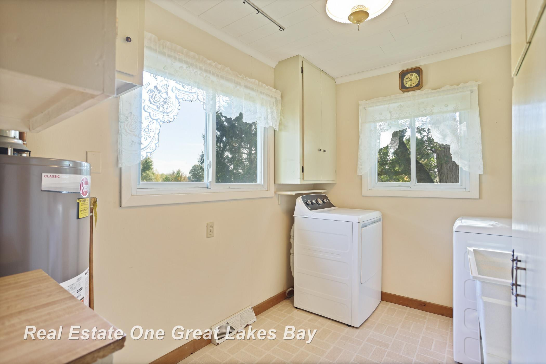 1891 W Moore Road, Saginaw, MI 48601 — Photo 30
