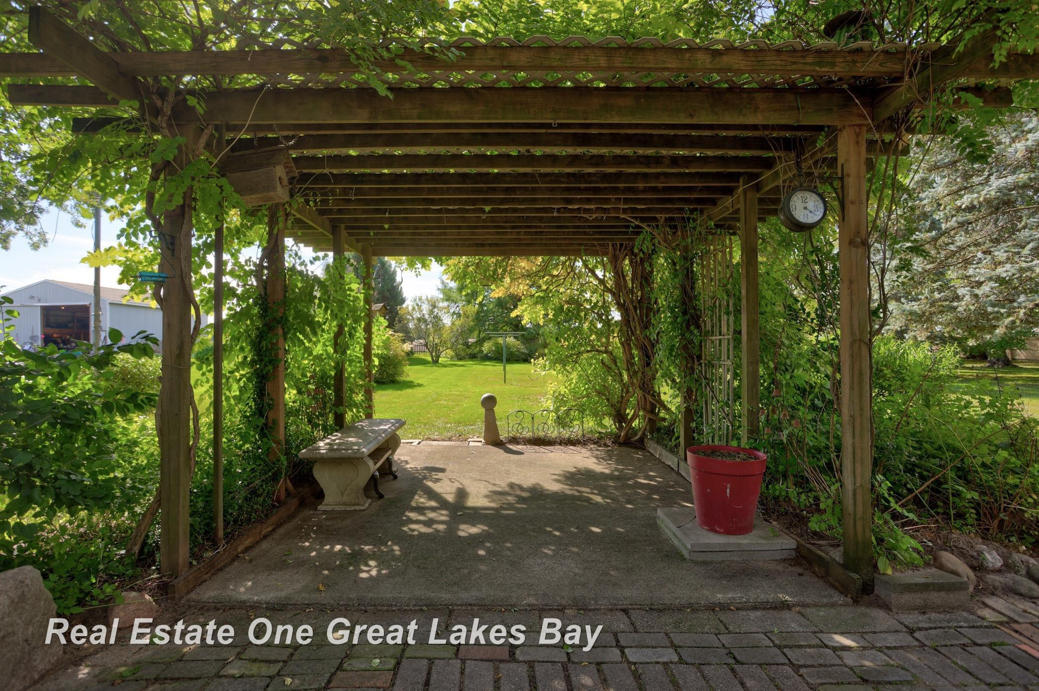 1891 W Moore Road, Saginaw, MI 48601 — Photo 44