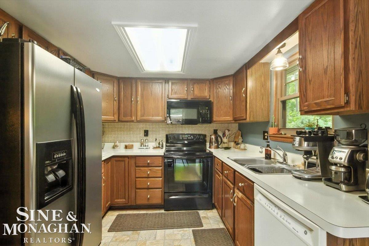 9038 Stone Road, MI 48001 — Photo 7