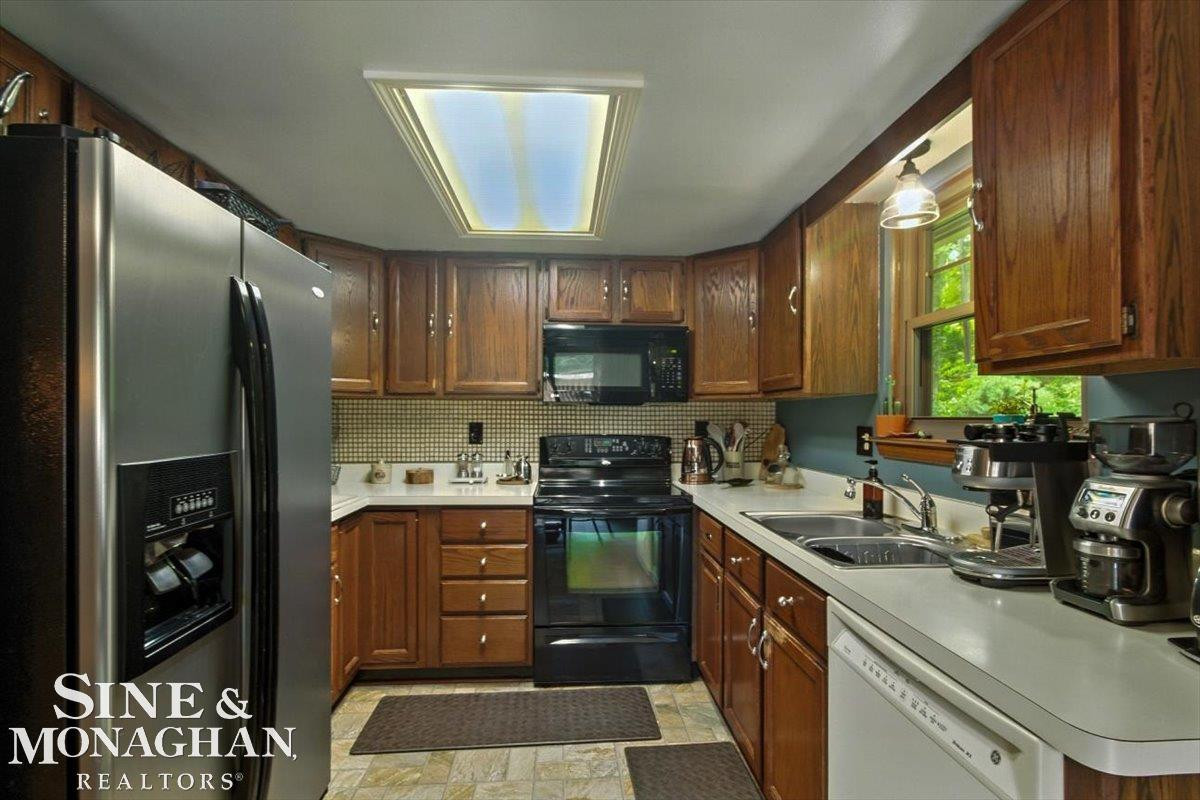 9038 Stone Road, MI 48001 — Photo 40