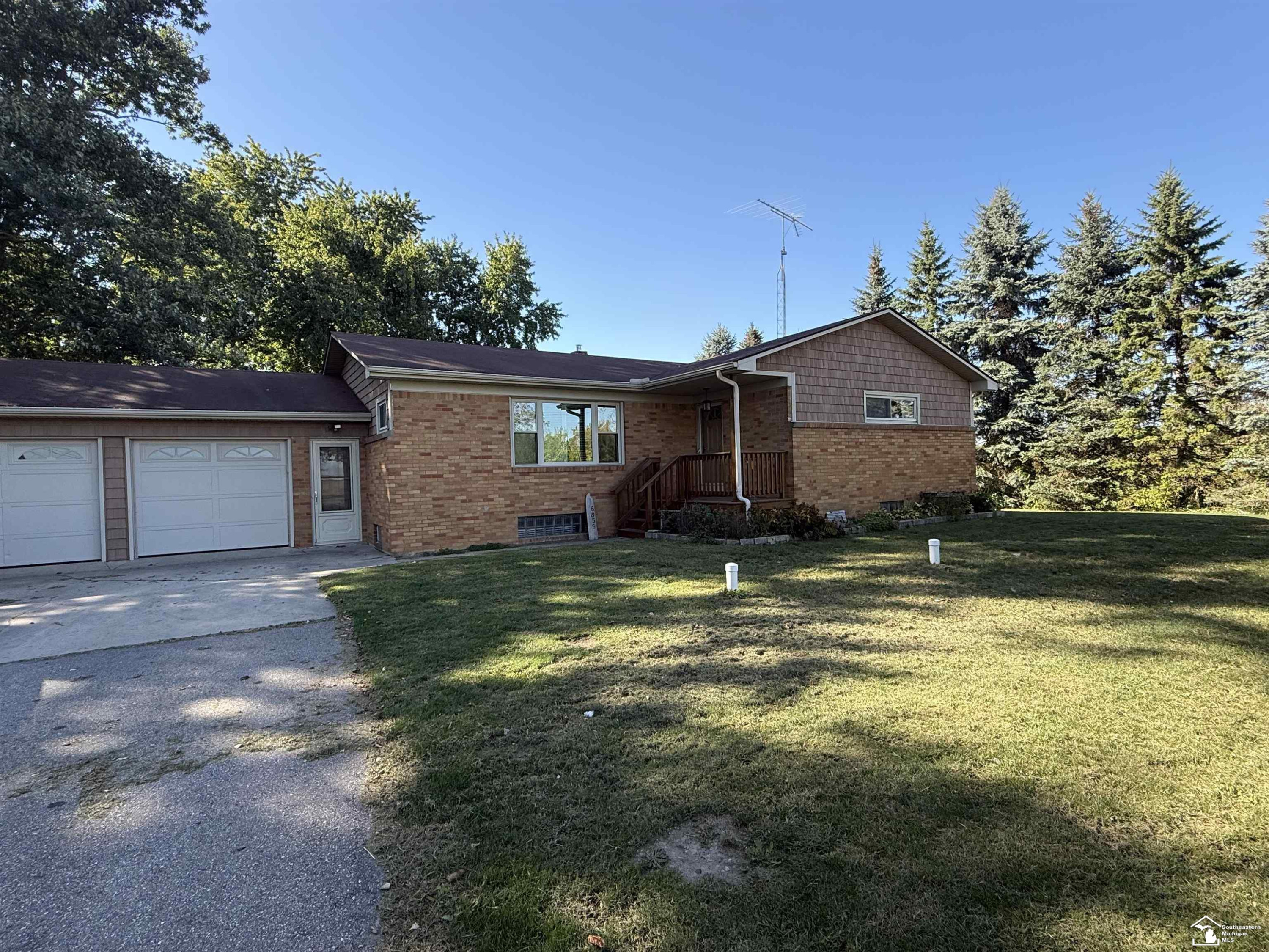 6859 N Ann Arbor Road, Dundee, MI 48131 — Photo 2