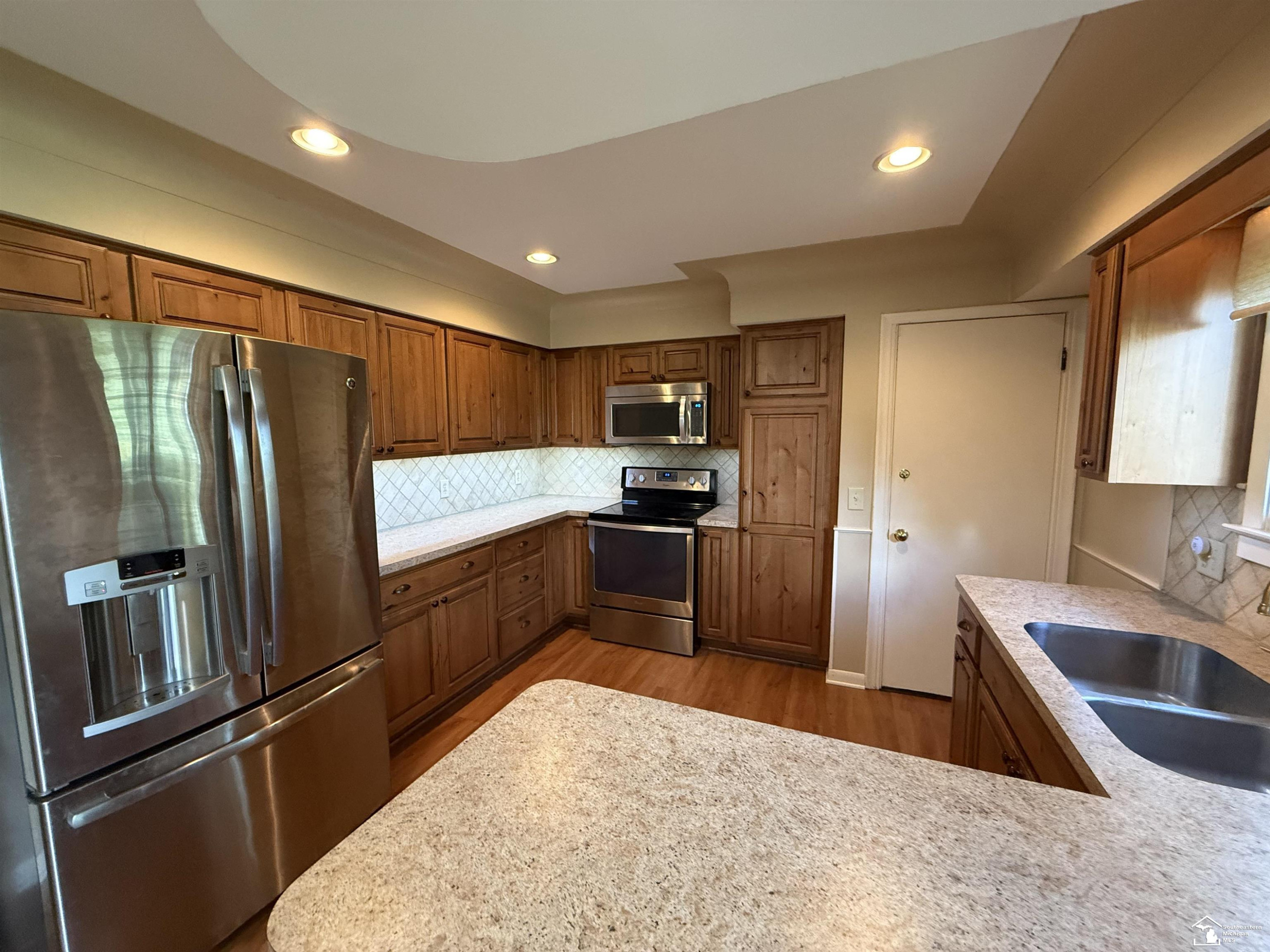 6859 N Ann Arbor Road, Dundee, MI 48131 — Photo 7