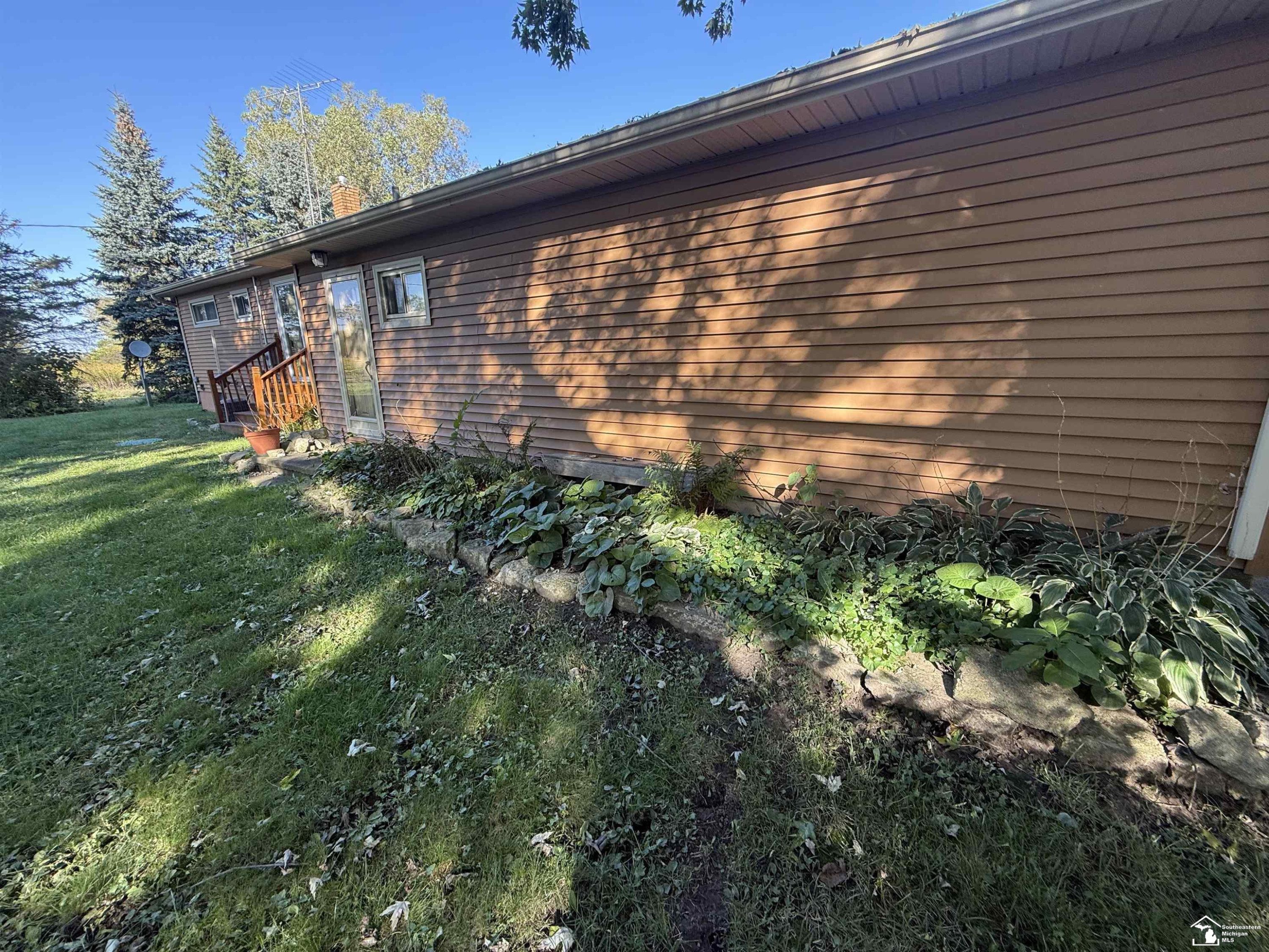 6859 N Ann Arbor Road, Dundee, MI 48131 — Photo 17