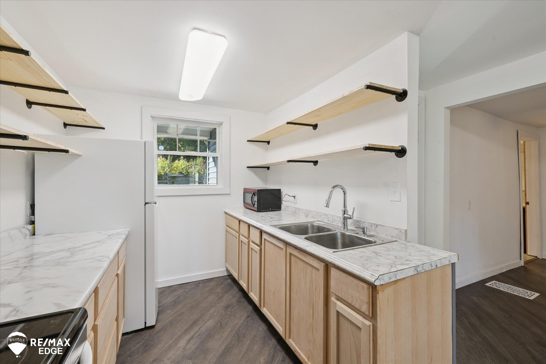 106 Hamilton Street, Byron, MI 48418 — Photo 10