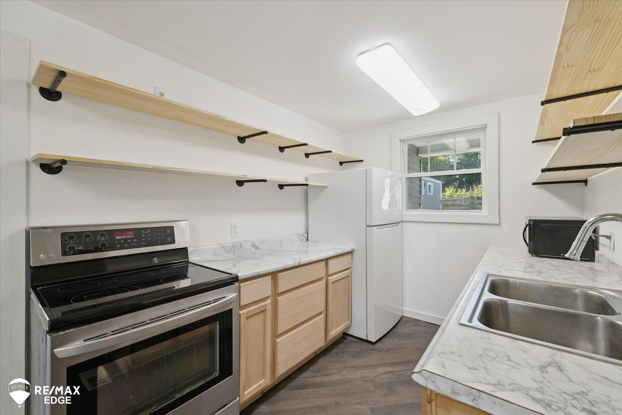 106 Hamilton Street, Byron, MI 48418 — Photo 11