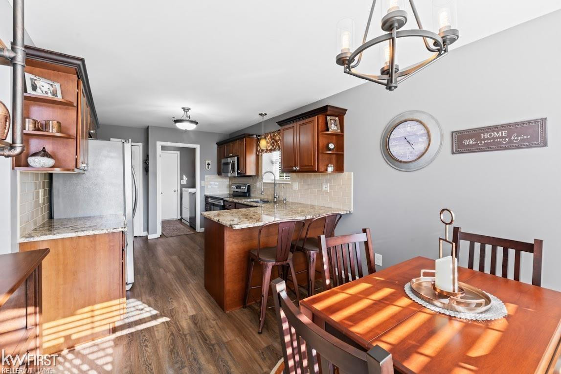 2433 Fenton Creek Lane, Fenton, MI 48430 — Photo 7