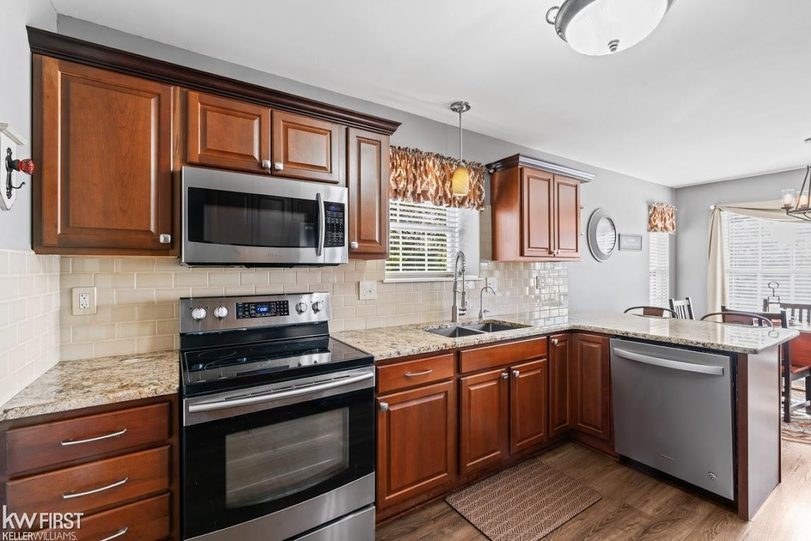2433 Fenton Creek Lane, Fenton, MI 48430 — Photo 9