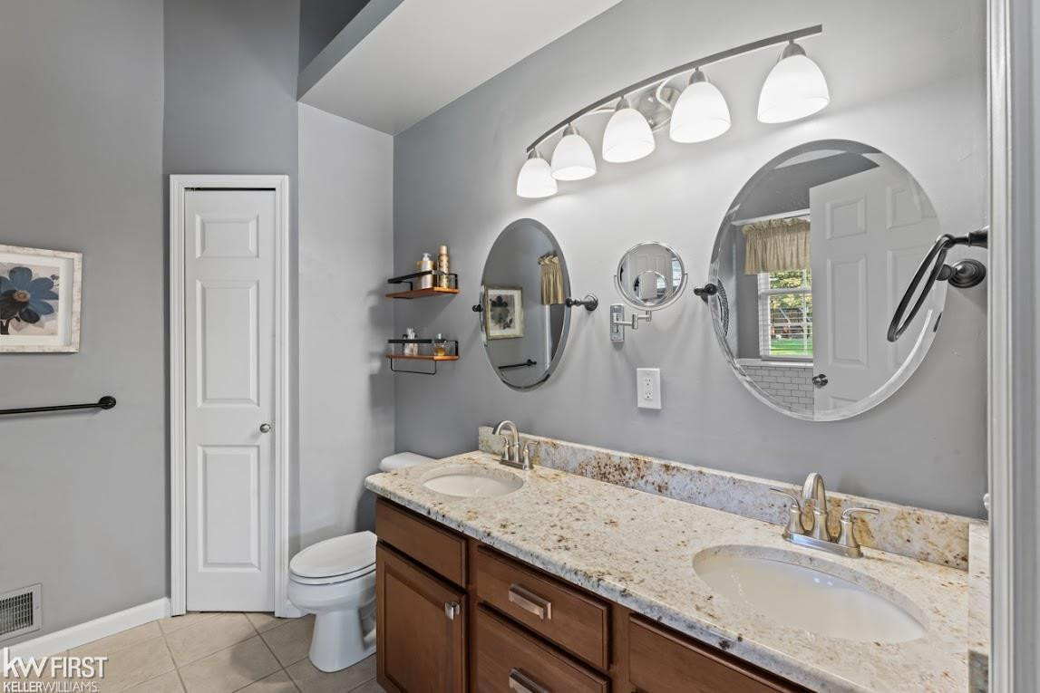 2433 Fenton Creek Lane, Fenton, MI 48430 — Photo 15