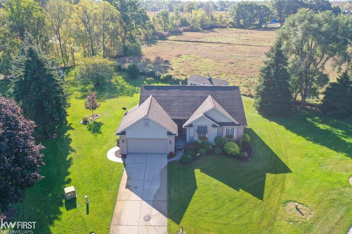 2433 Fenton Creek Lane, Fenton, MI 48430 — Photo 24