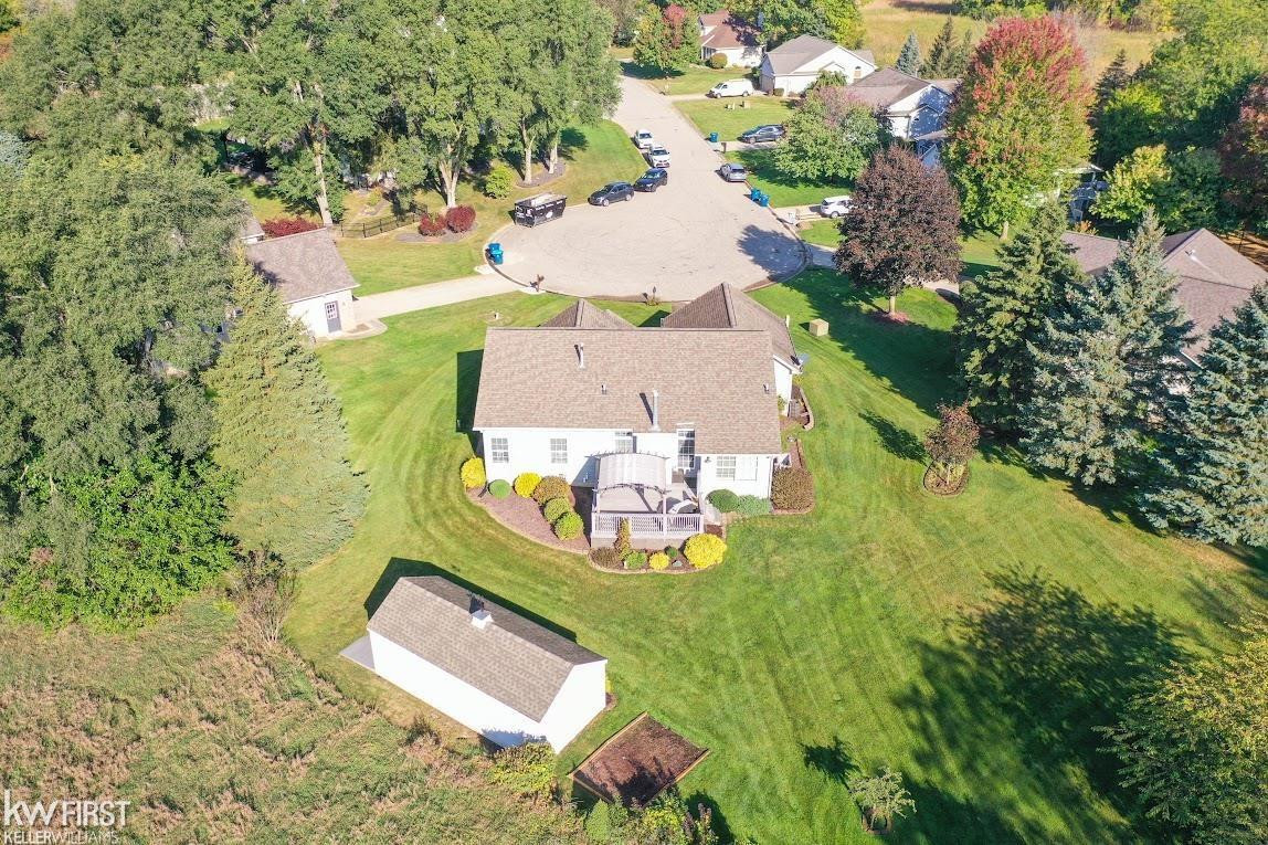 2433 Fenton Creek Lane, Fenton, MI 48430 — Photo 25