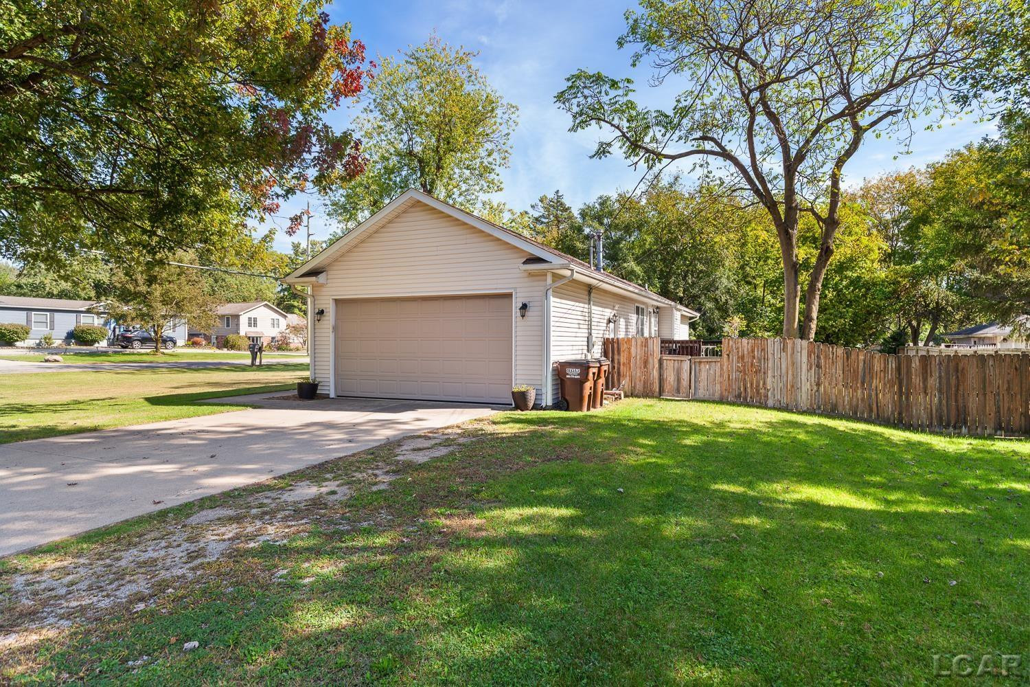 533 Ash Street, Carleton, MI 48117 — Photo 32