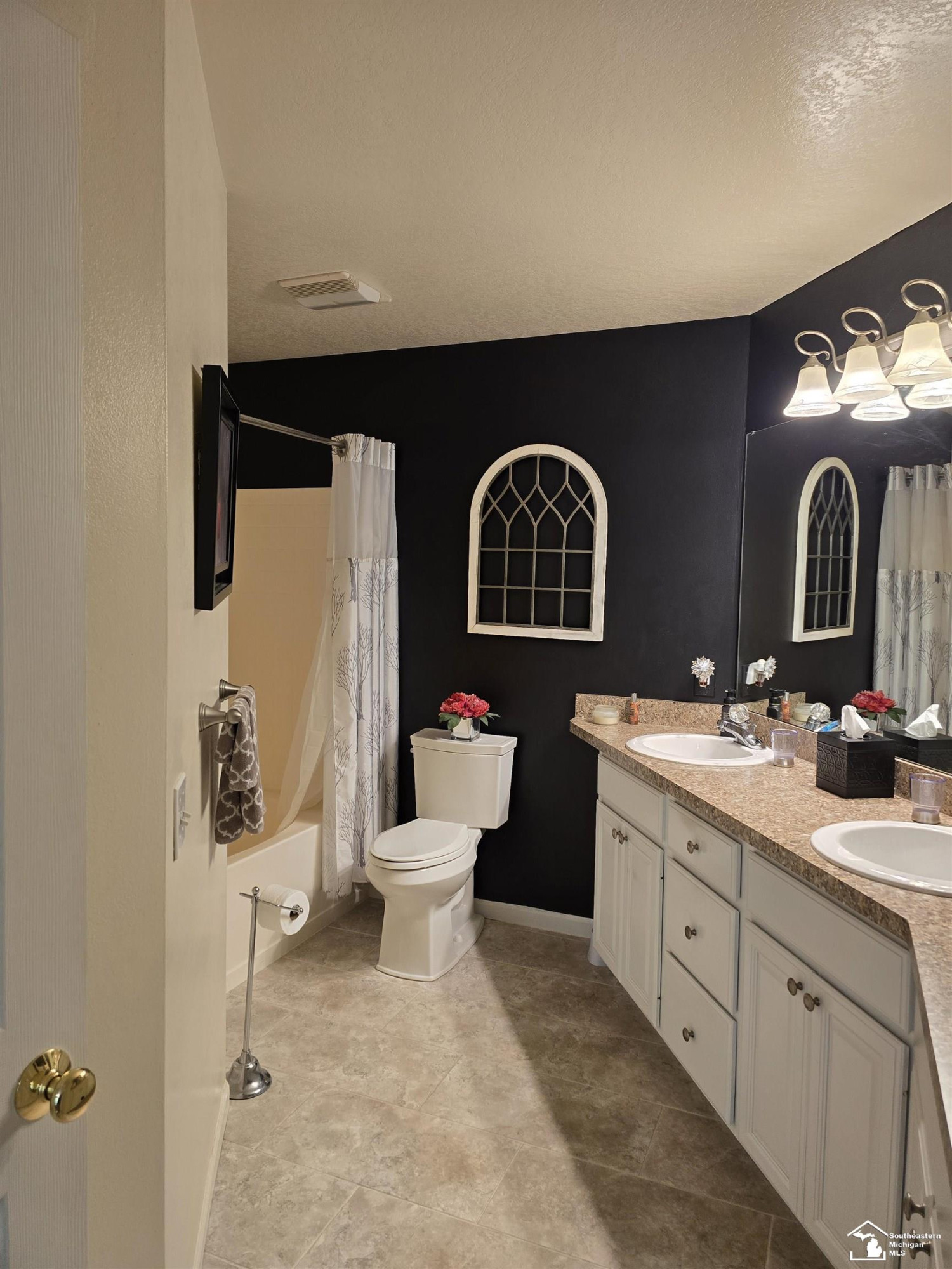 1670 Spruce Court, 1, Temperance, MI 48182 — Photo 12