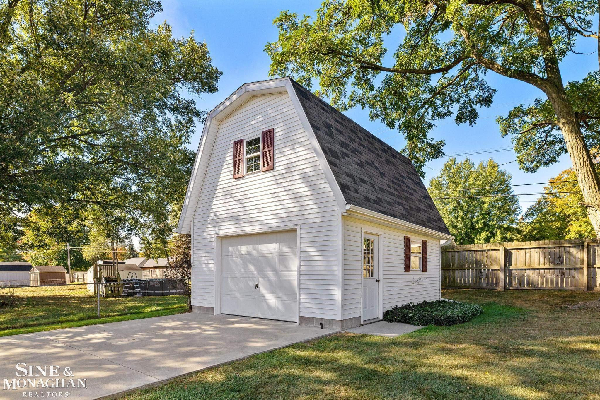 3361 Cranberry Drive, MI 48049 — Photo 4