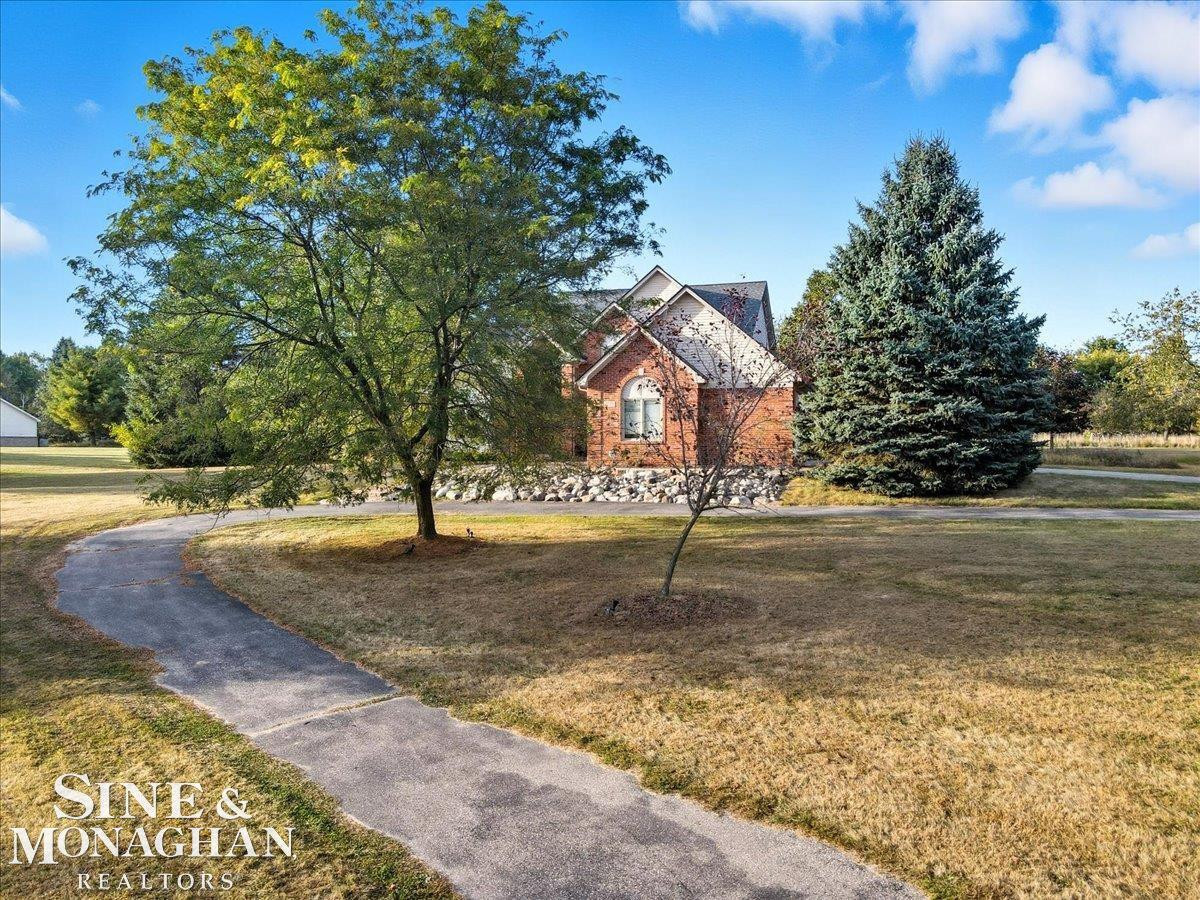 1779 Mack Road, Leonard, MI 48367 — Photo 41