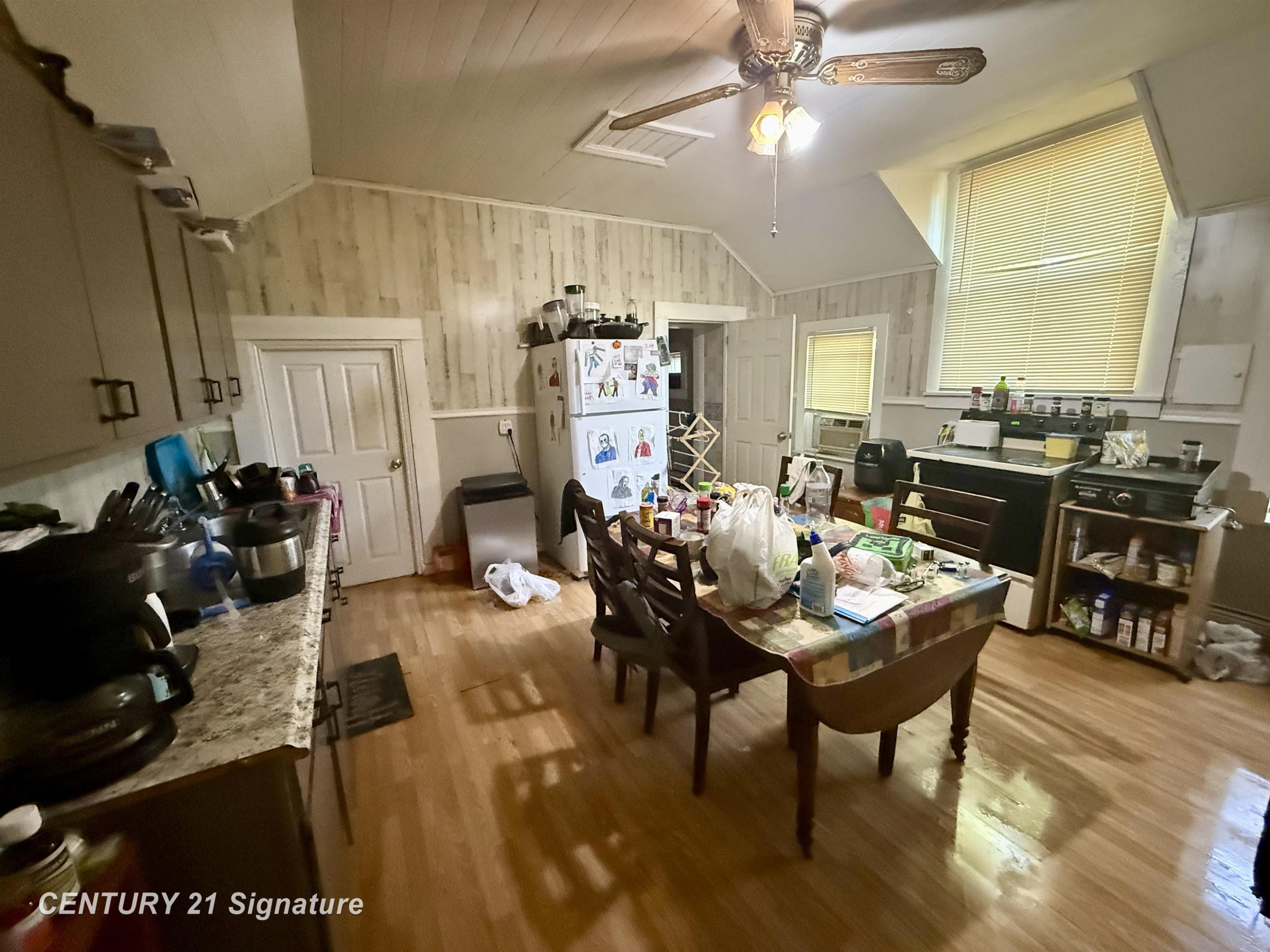 710 Chesaning Street, Saint Charles, MI 48655 — Photo 3