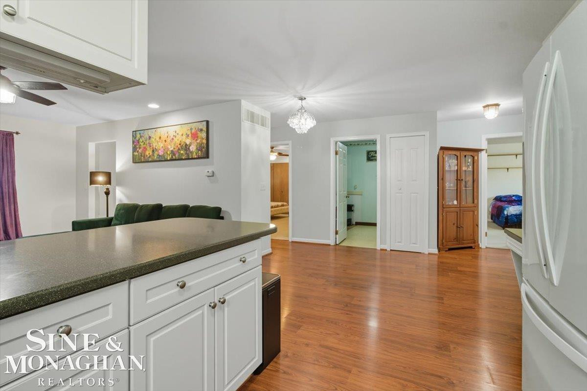 585 Aspen Way, MI — Photo 17