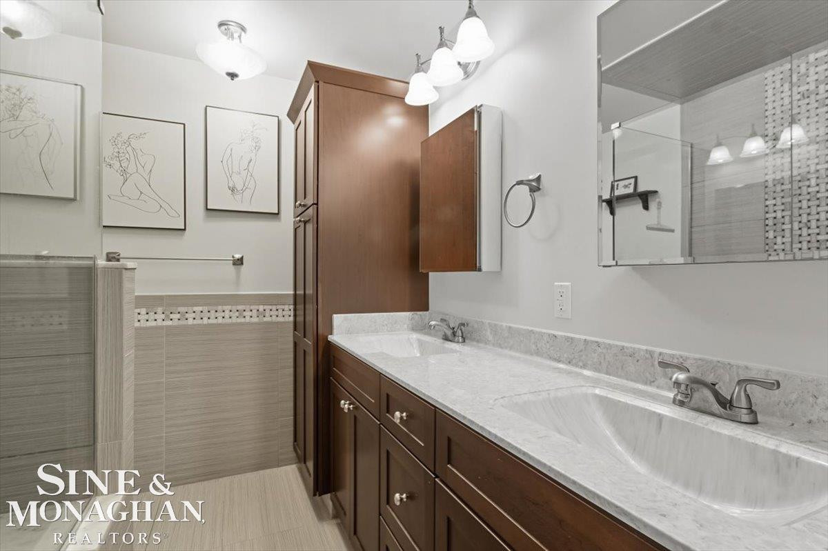 585 Aspen Way, MI — Photo 22