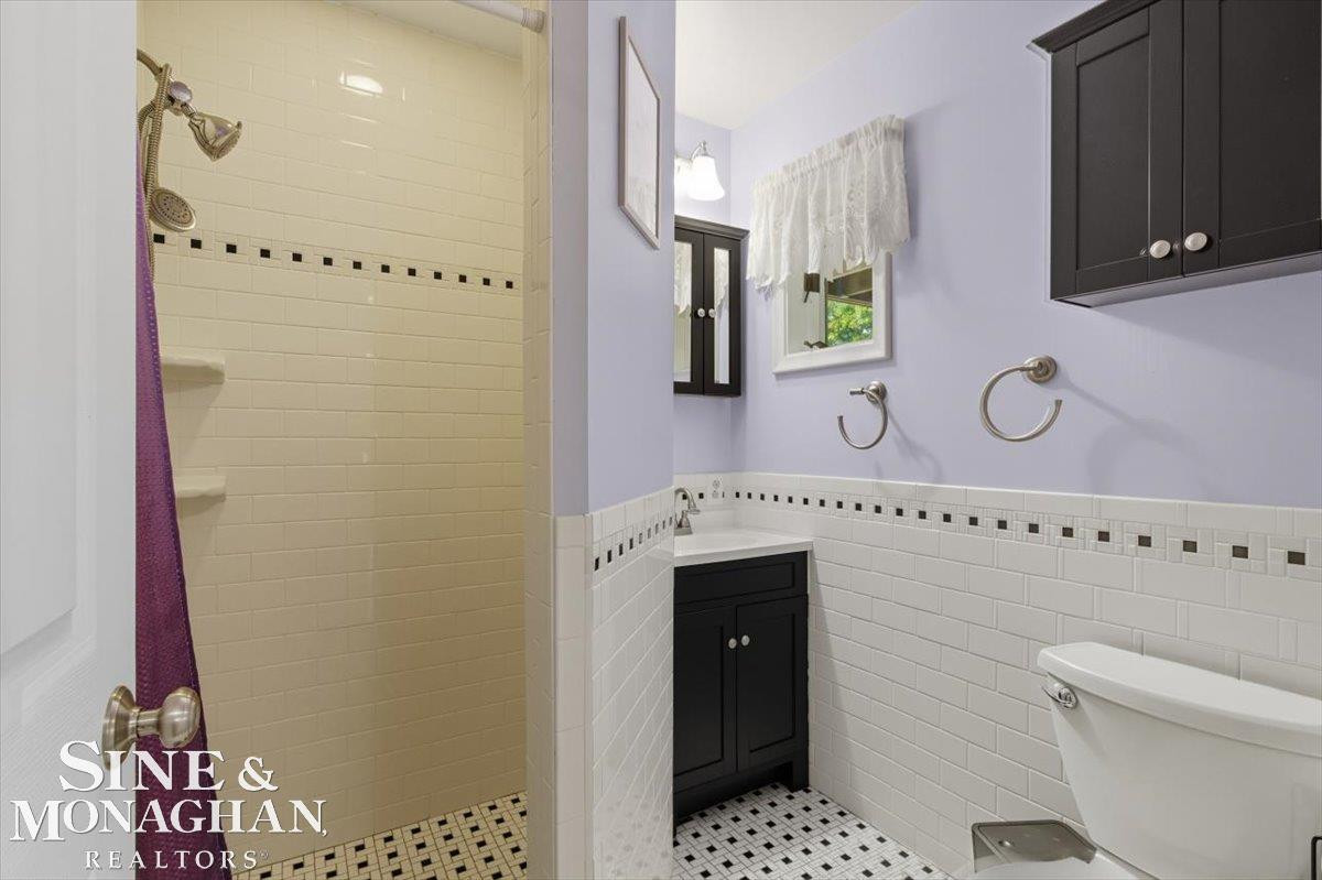 585 Aspen Way, MI — Photo 26