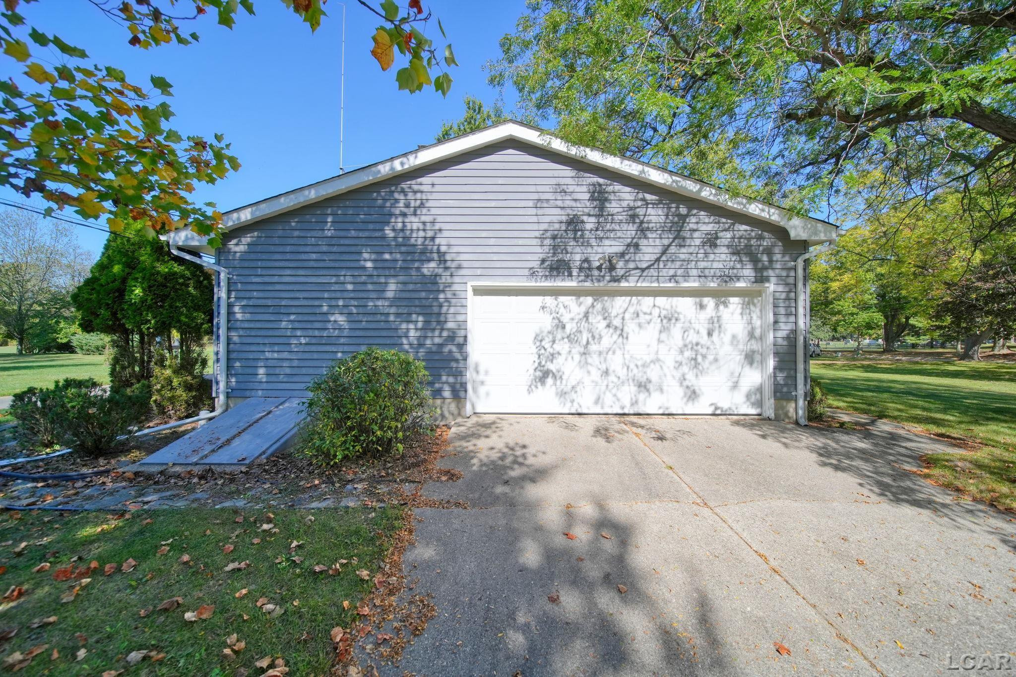 782 N Maple Grove Avenue, Hudson, MI 49247 — Photo 34