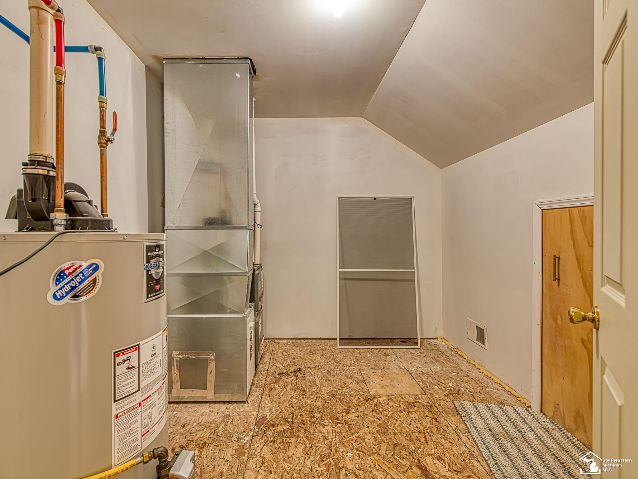 12294 Lakeshore Drive, La Salle, MI — Photo 37